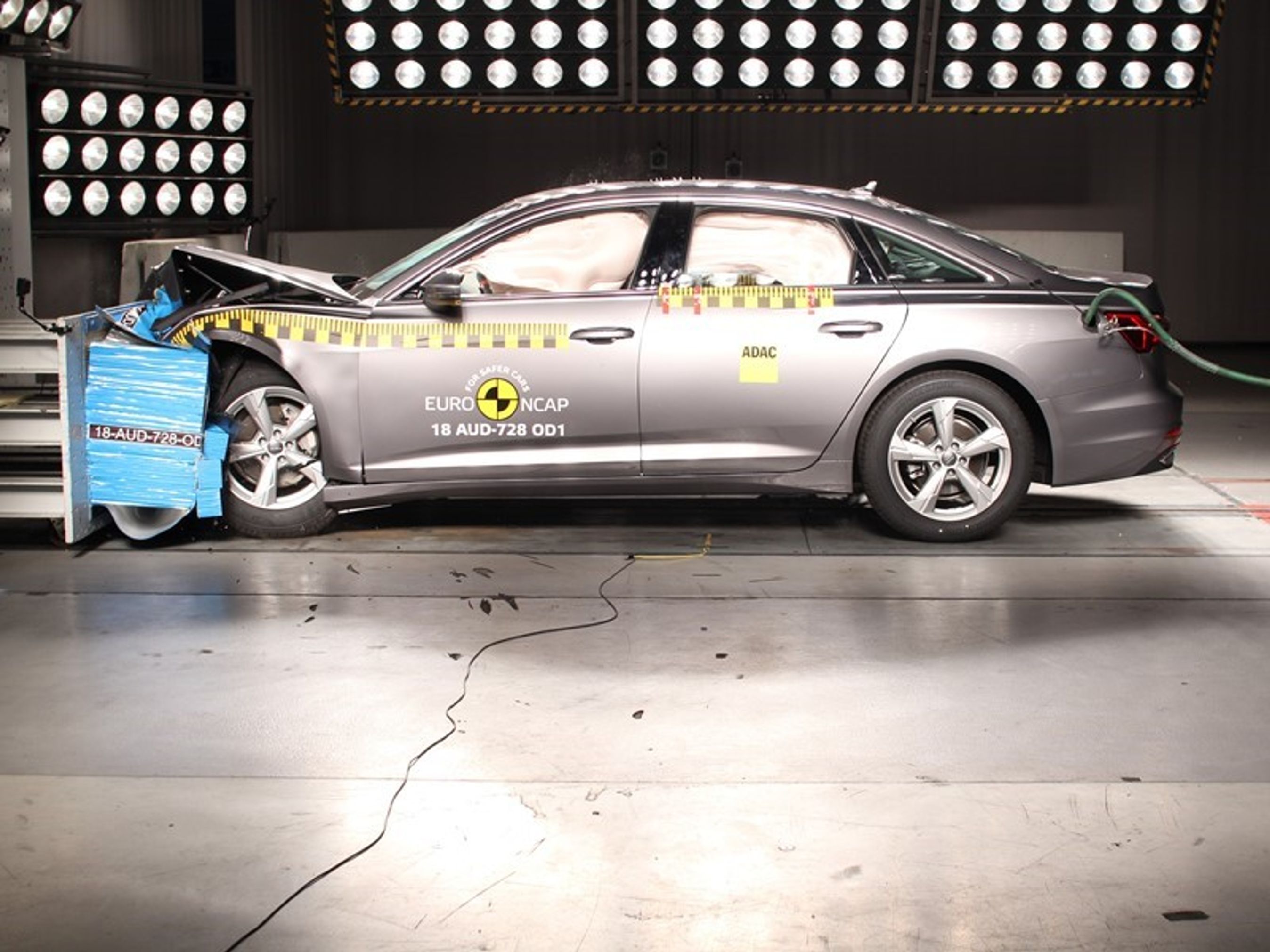 Både kollisionssikkerheden og de nye sikkerhedssystemer i Audi A6 er til topkarakter