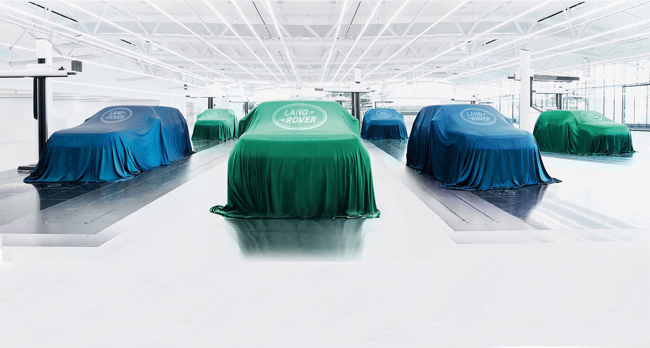 Land Rover lancerer seks helt elektriske biler i perioden 2024-2029.