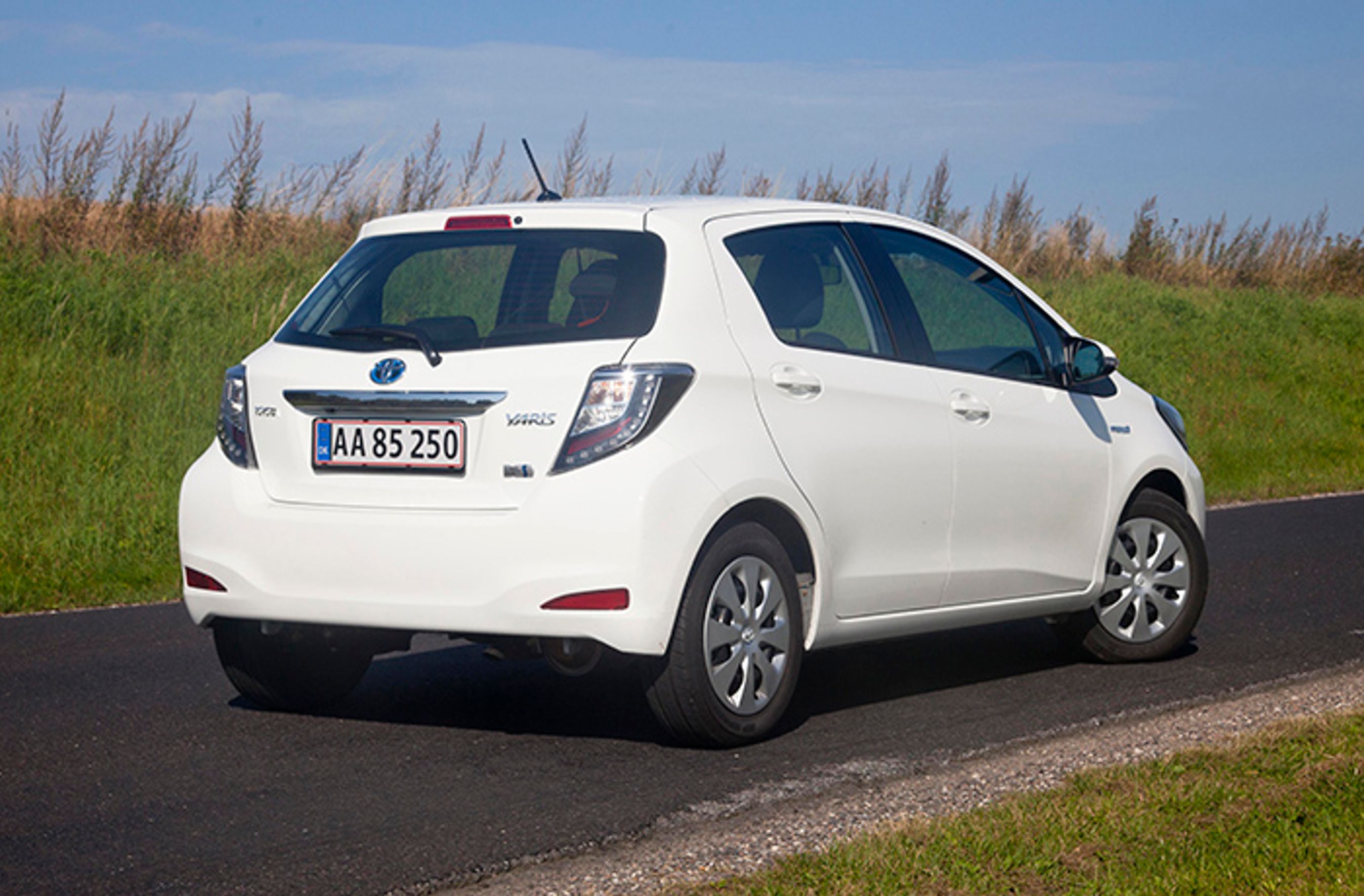 Toyota Yaris Hybrid bagfra