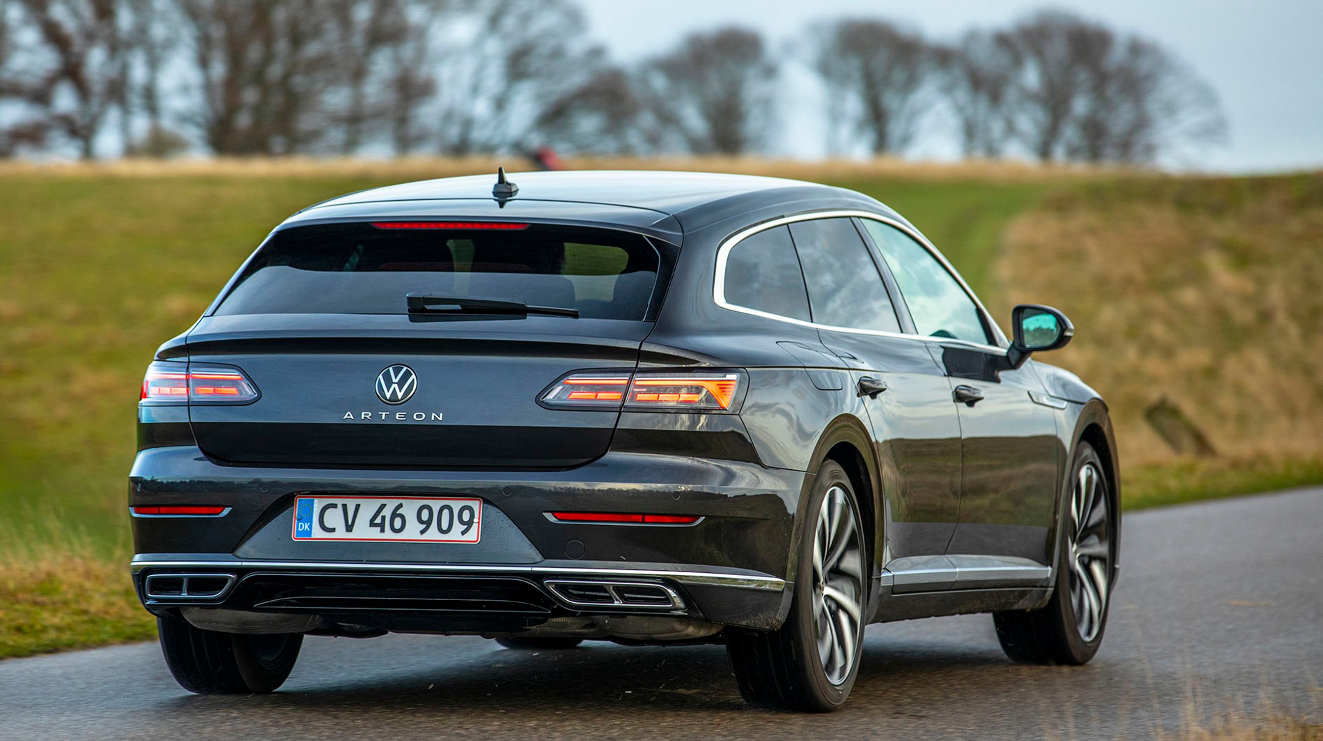 Shooting Brake er en klassisk betegnelse for stationcars, som i dag bruges på modeller, hvor man i designet kombinerer stationcar med coupé-linjer.