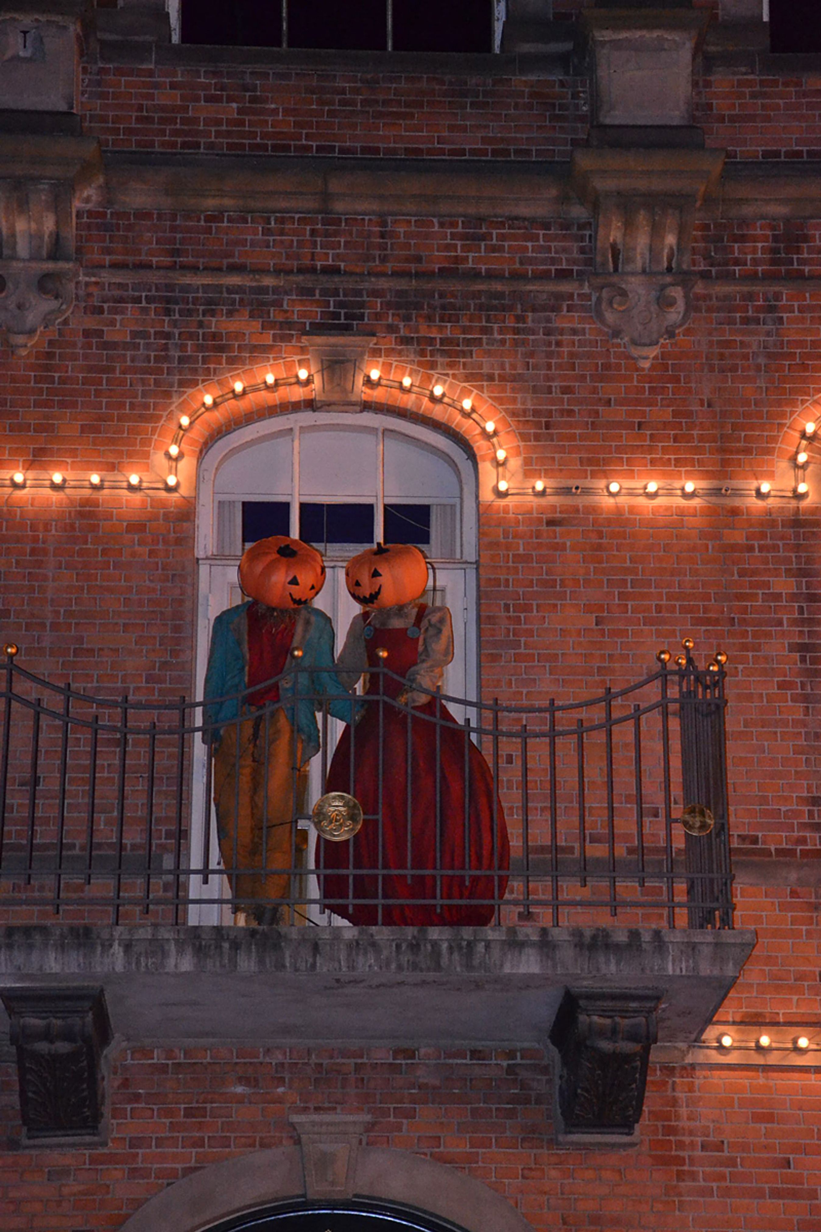 Romantik og uhygge står hånd i hånd.