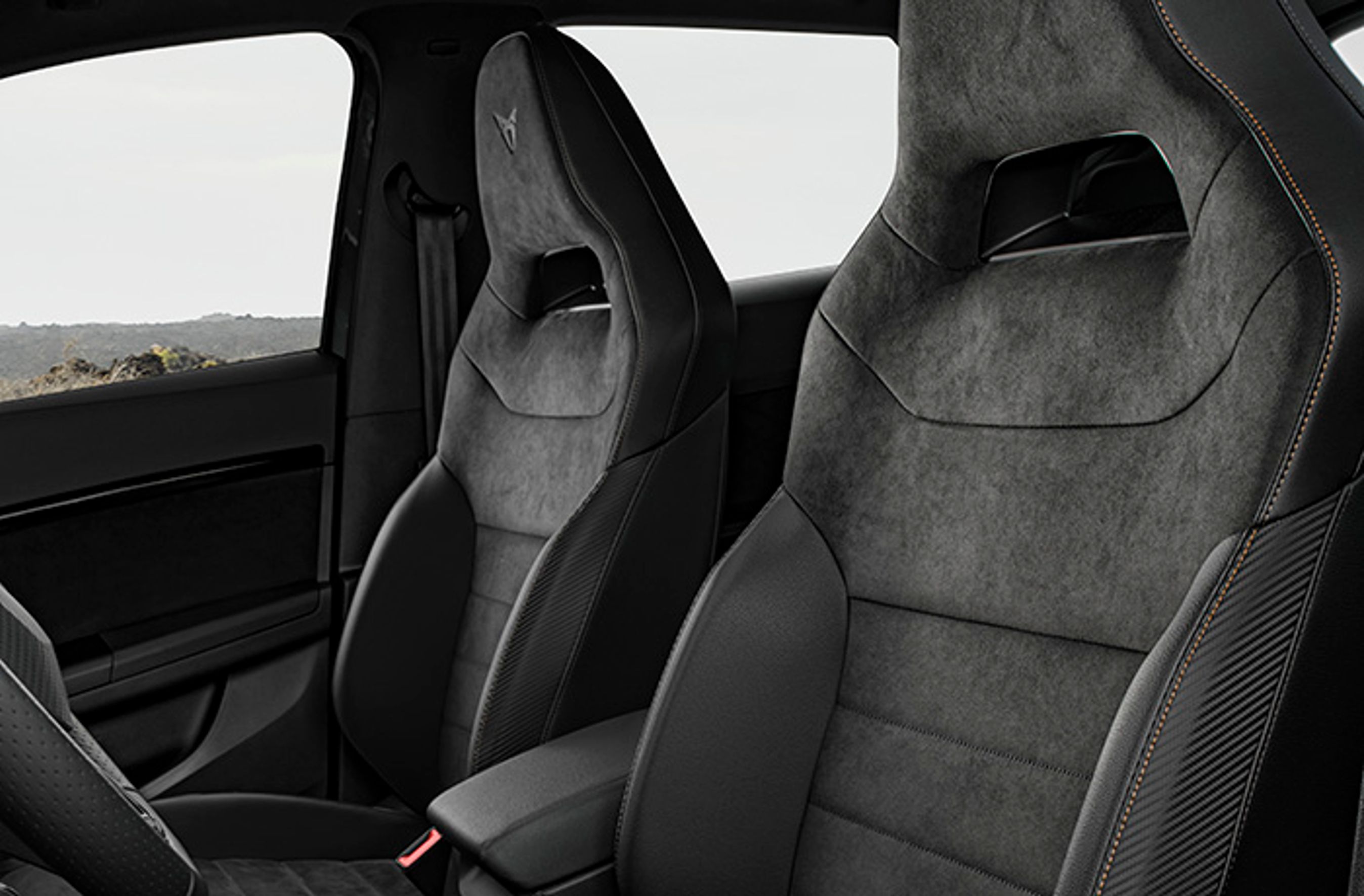 De særlige sportslige „bucket“ sæder er ekstraudstyr. Men standardsæderne er også ganske sportslige i sin form.