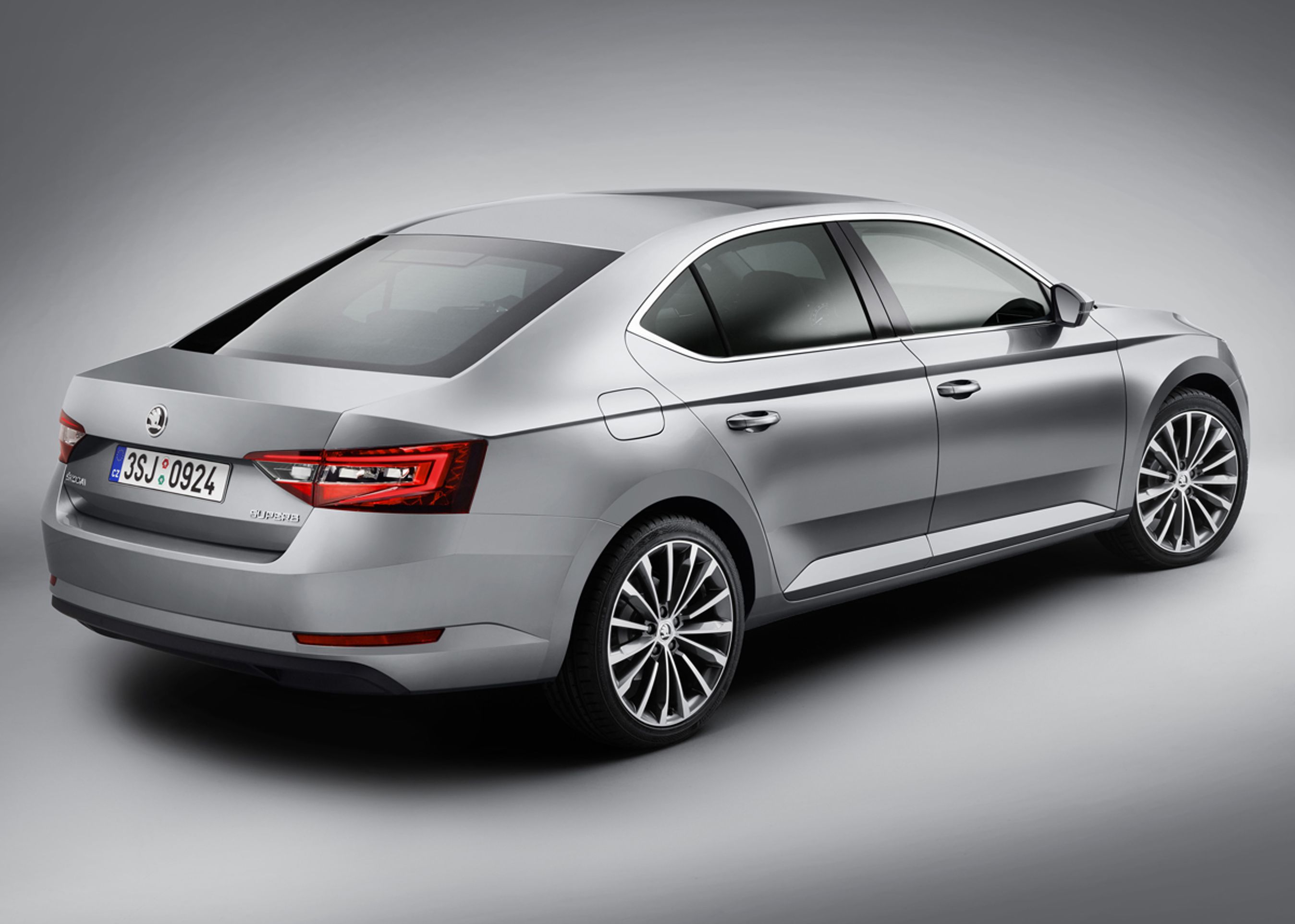 Superbs unikke Twindoor er forsvundet. Nu er bilen en normal hatchback.