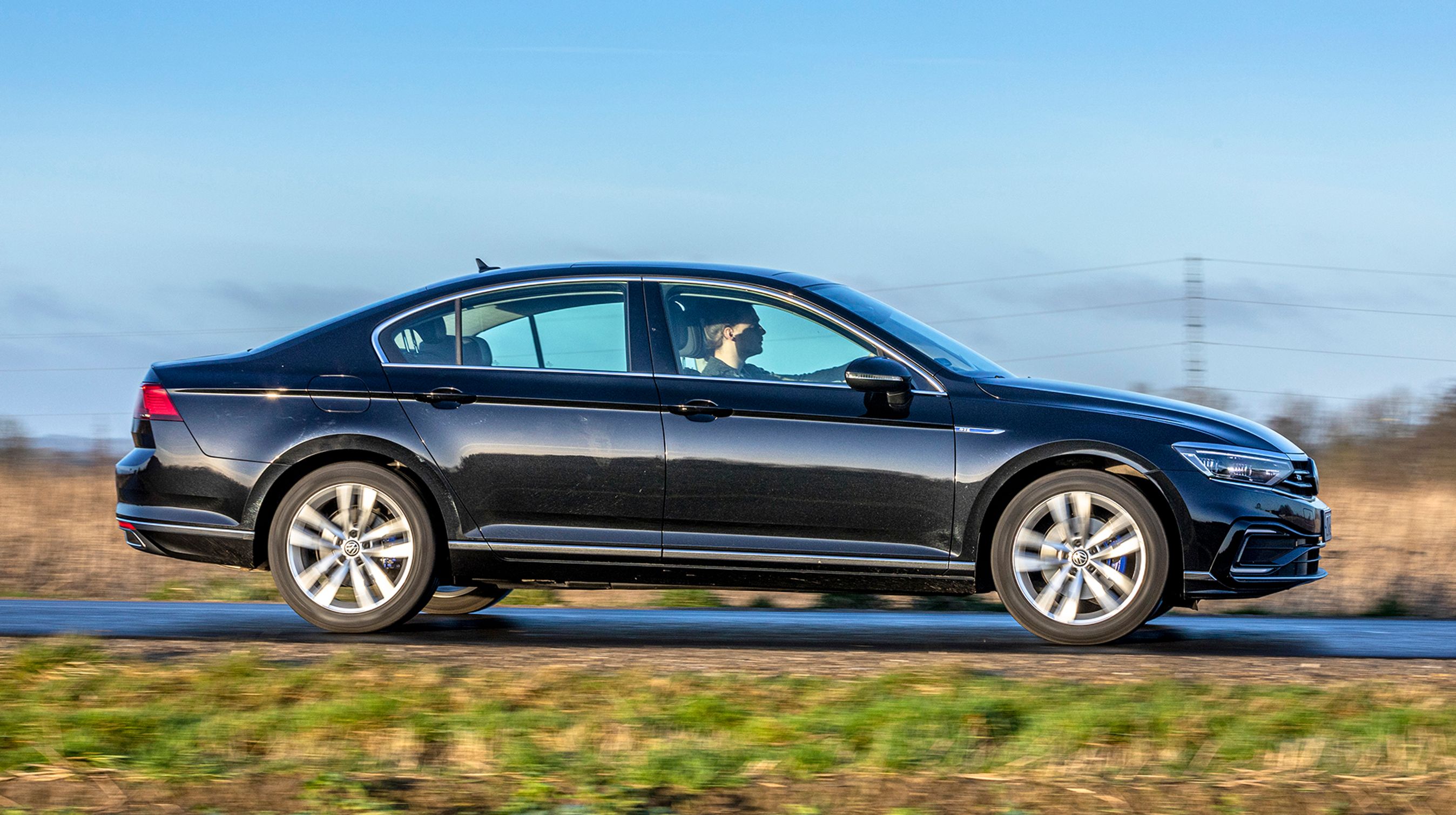 Som sedan er VW Passat en nydelig bil, men mange vil nok alligevel vælge at ofre den beskedne merpris på at få den som stationcar.