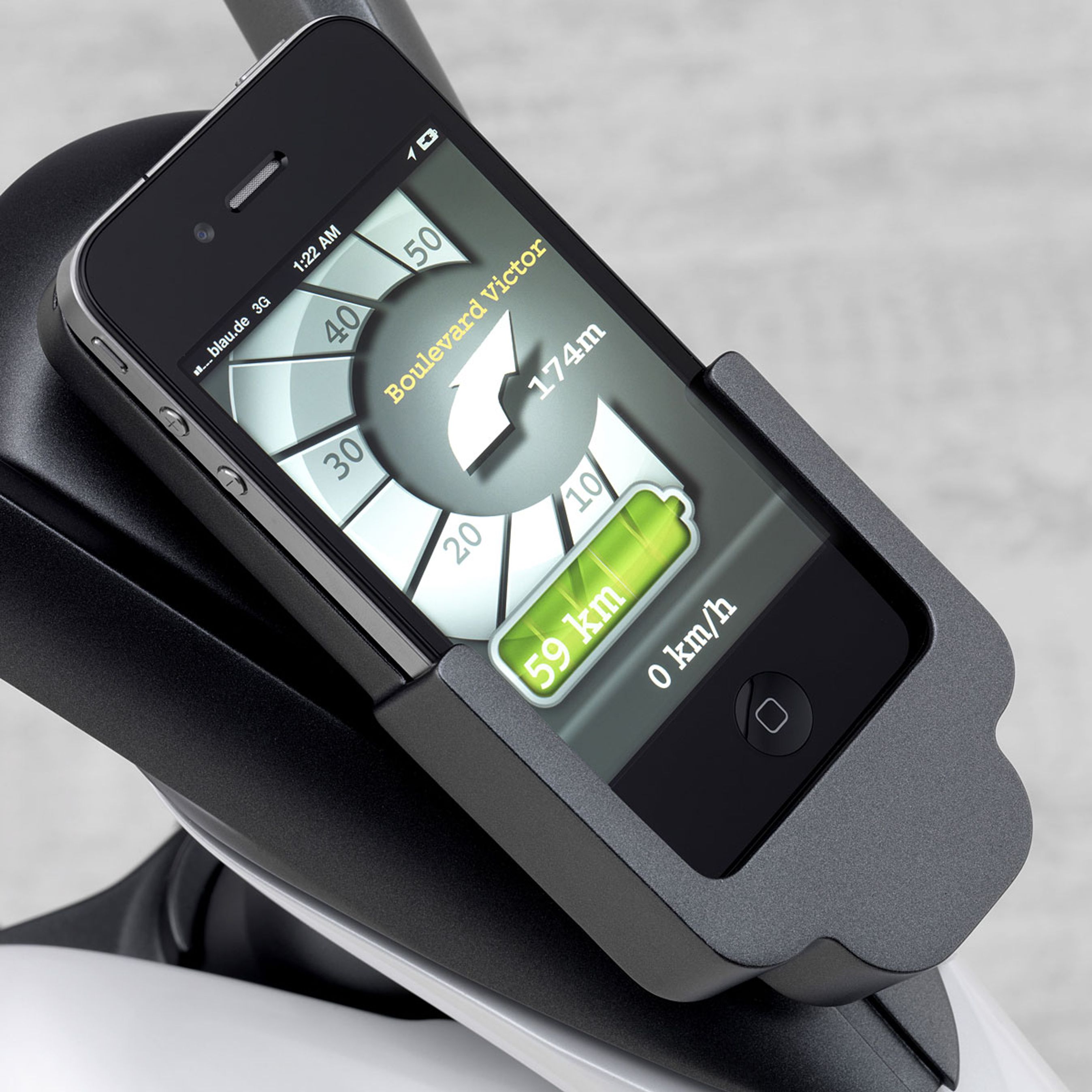 Smart forestiller sig, at en smartphone skal gøre det ud for instrumenthus med navigator og oplysning om rækkevidde, energiforbrug mm.