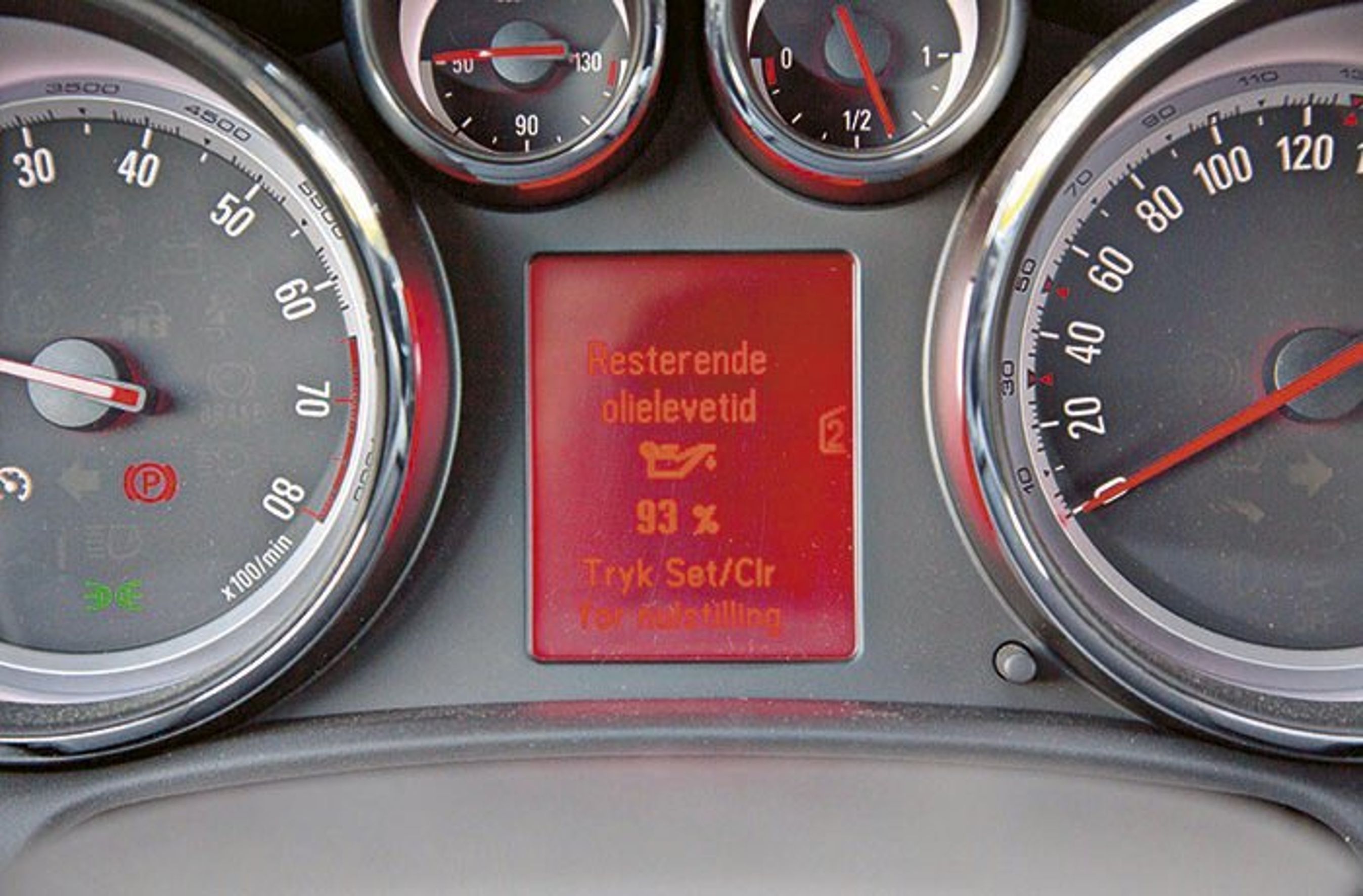 Opel Astra display