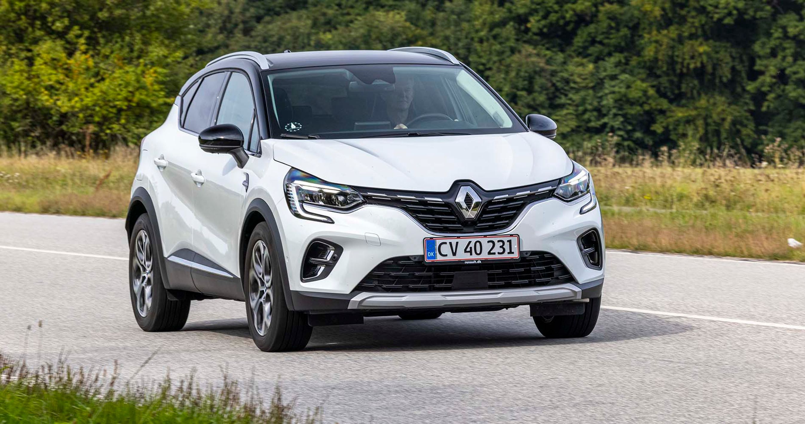 Renault Captur plugin-hybrid set forfra