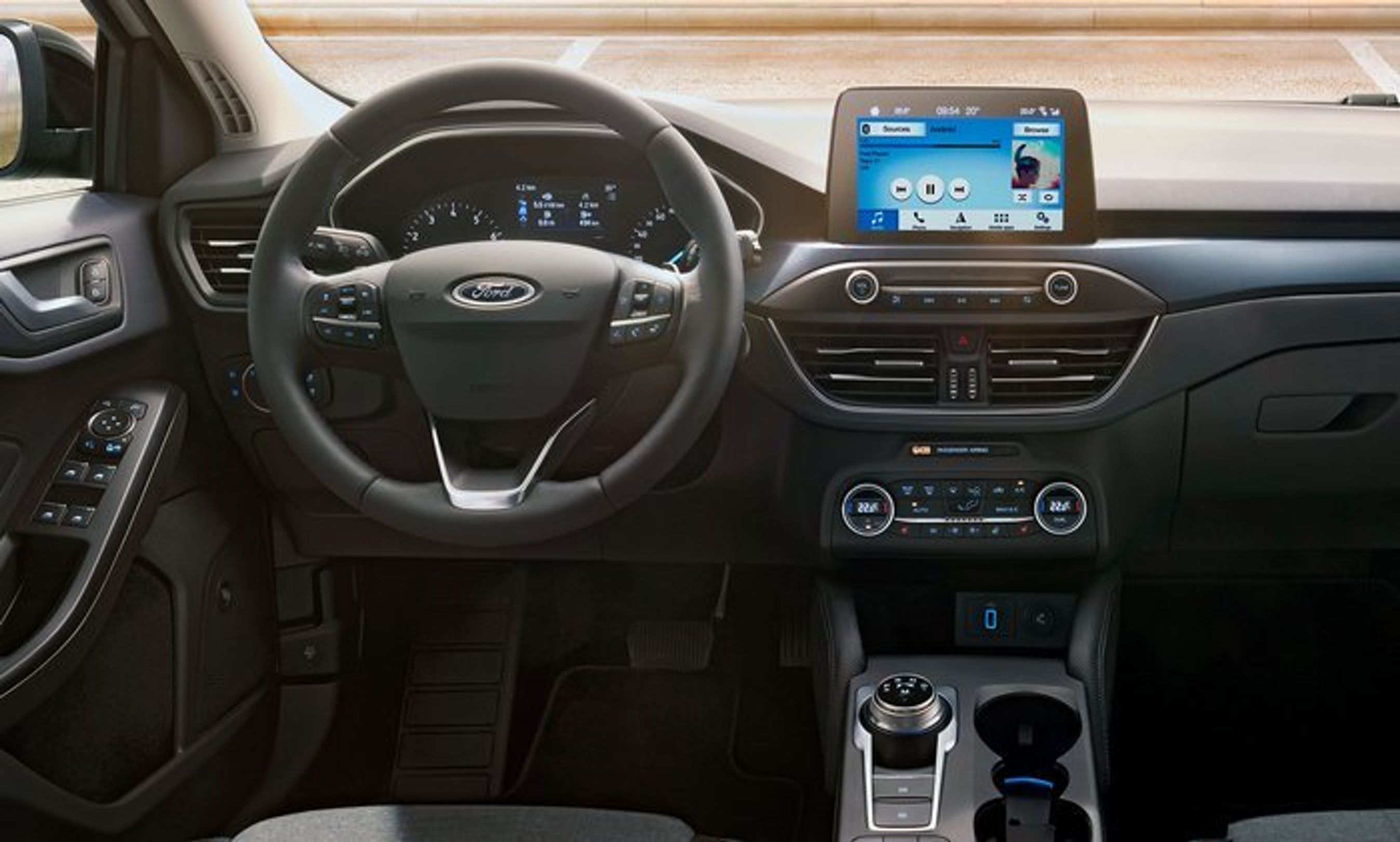 Førerpladsen i Focus.