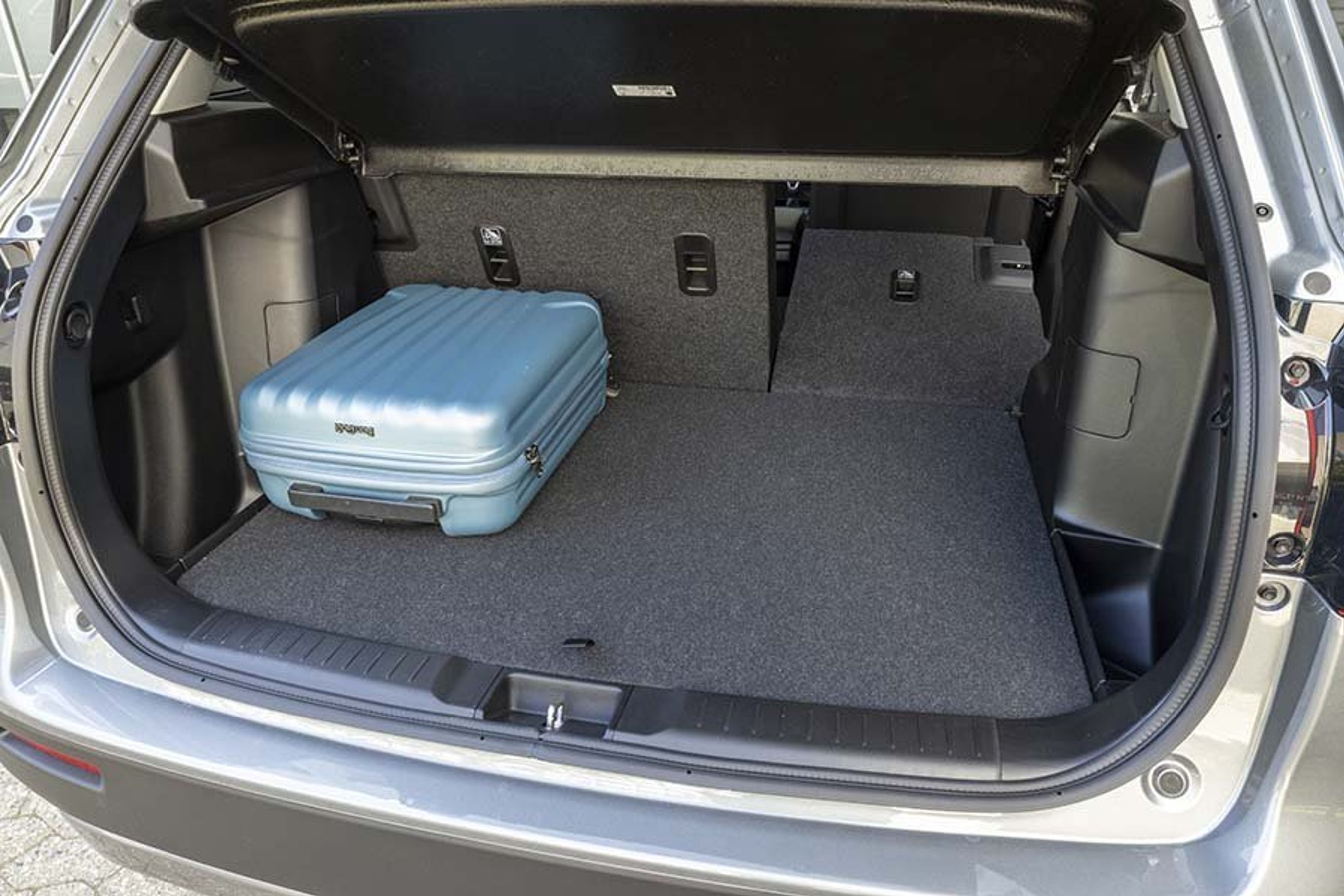 Bagagerummet rummer beskedne 289 liter.