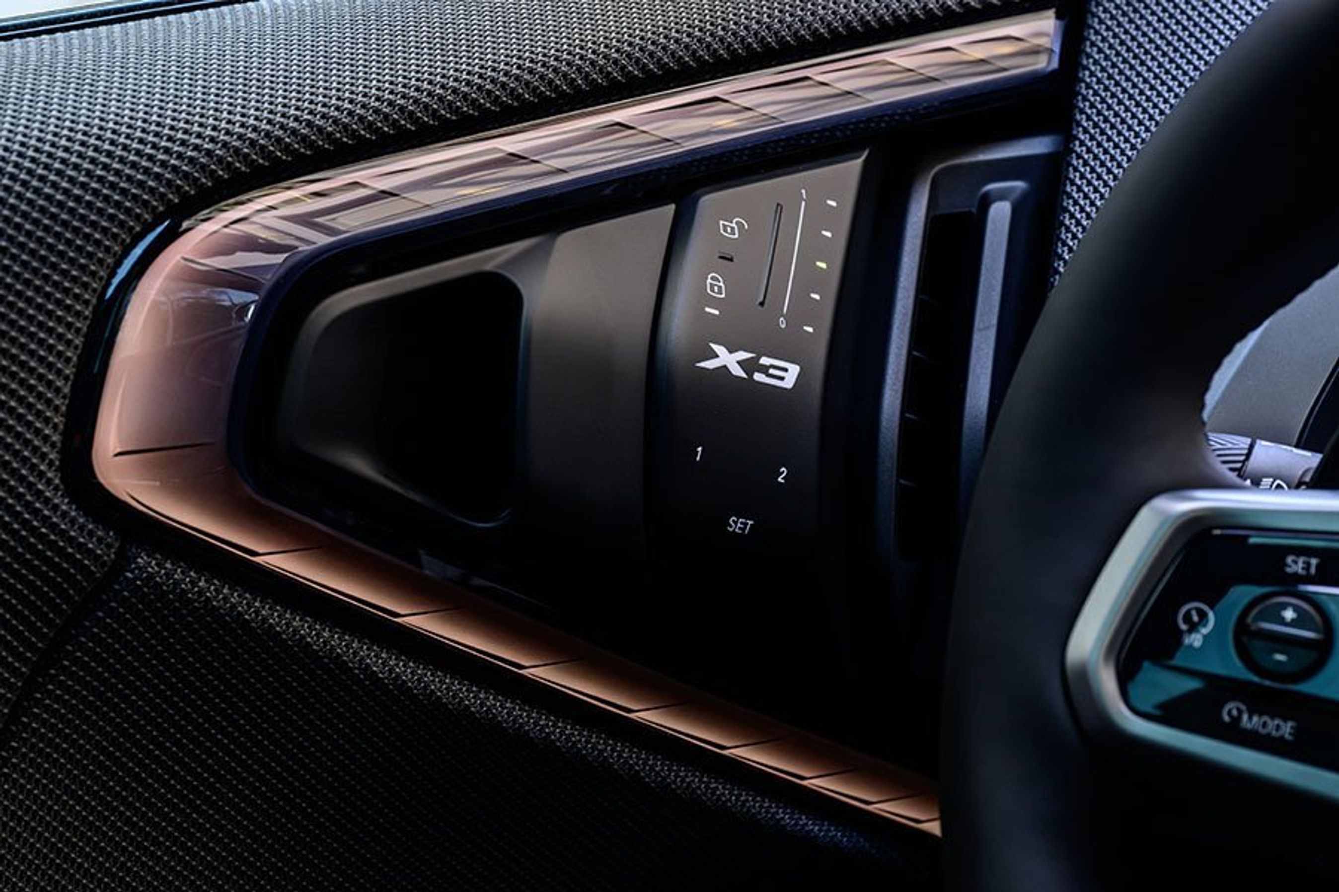 Lyspaneler i en BMW X3