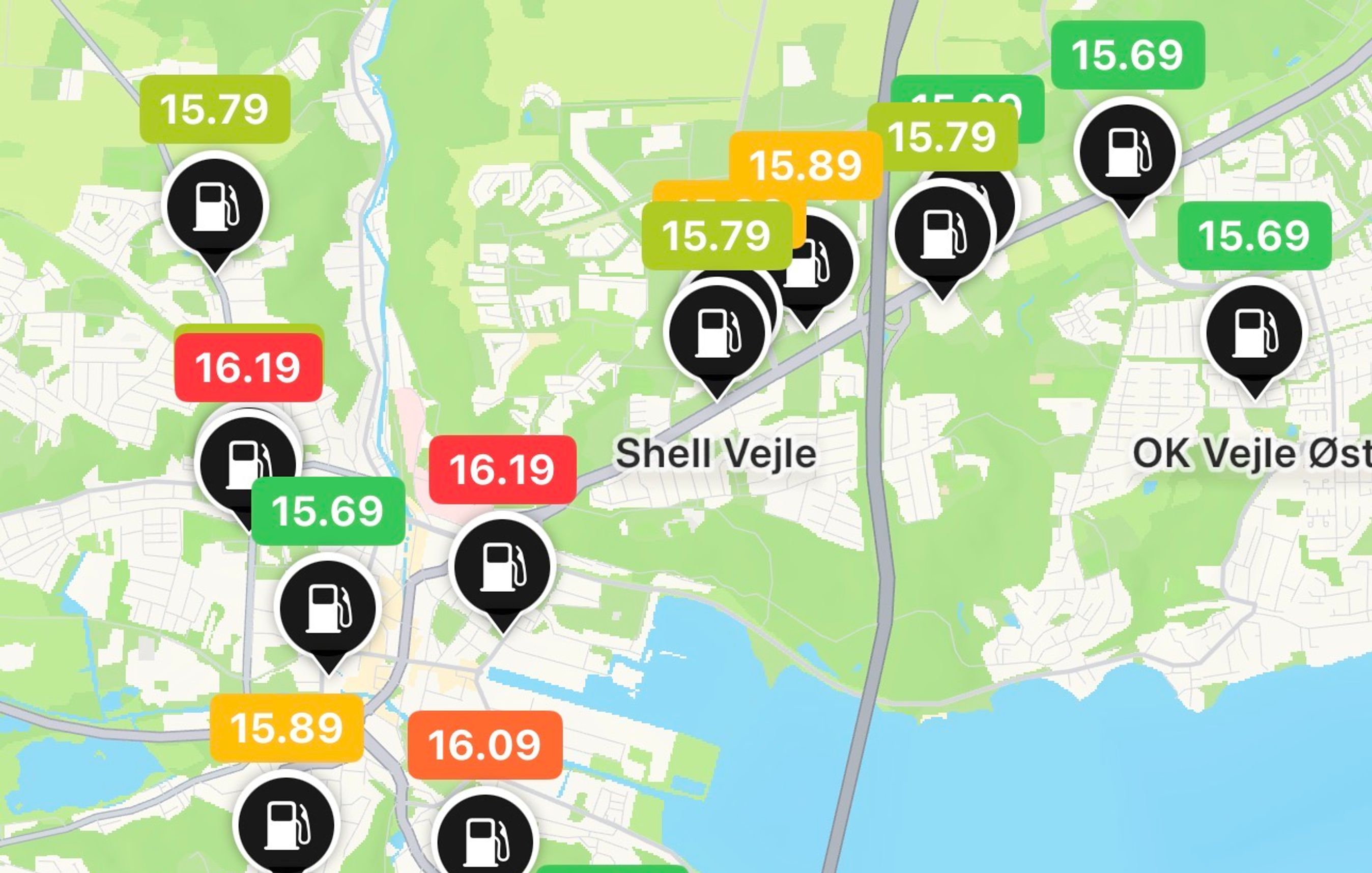 Kort der viser brændstofpriser på over ti forskellige tankstationer.
