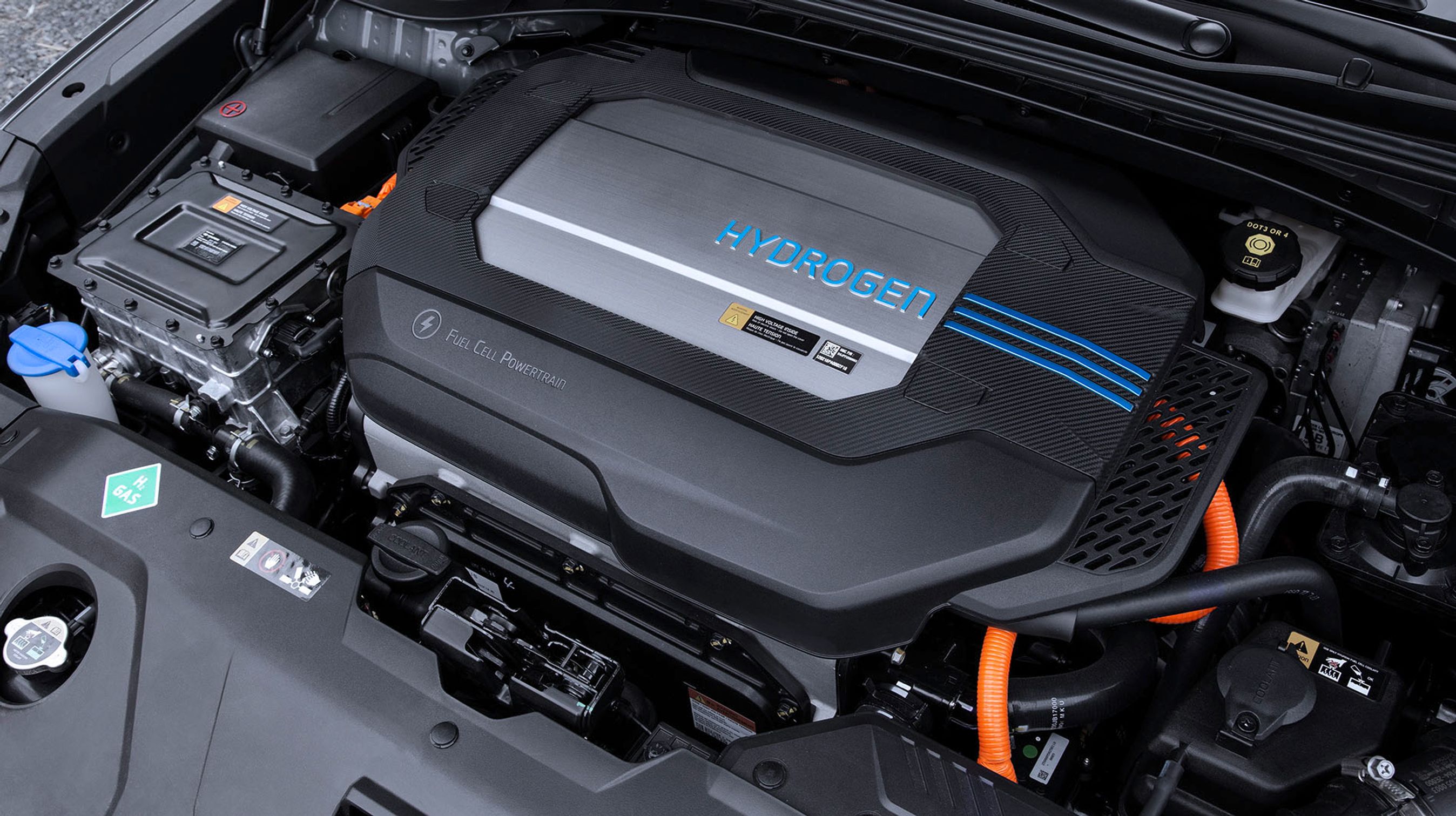 Motorrummet ligner en traditionel bils, men her indeholder det både brændselscellerne, styreenheden og elmotoren.