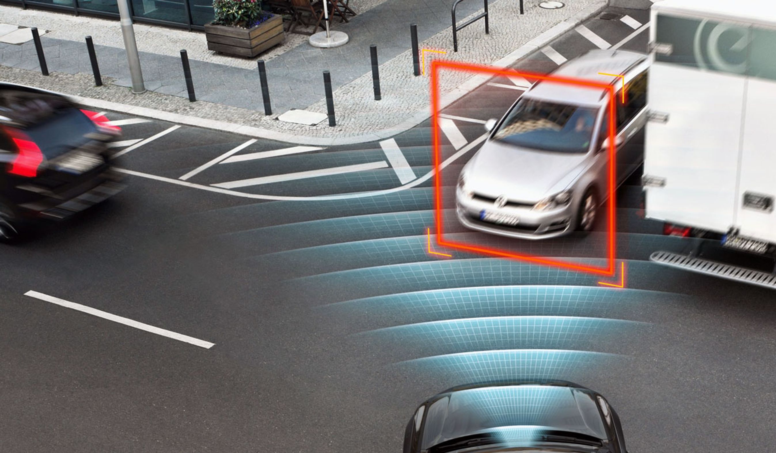 Volvo XC90 vil kunne registere og hindre krydsulykker som denne.