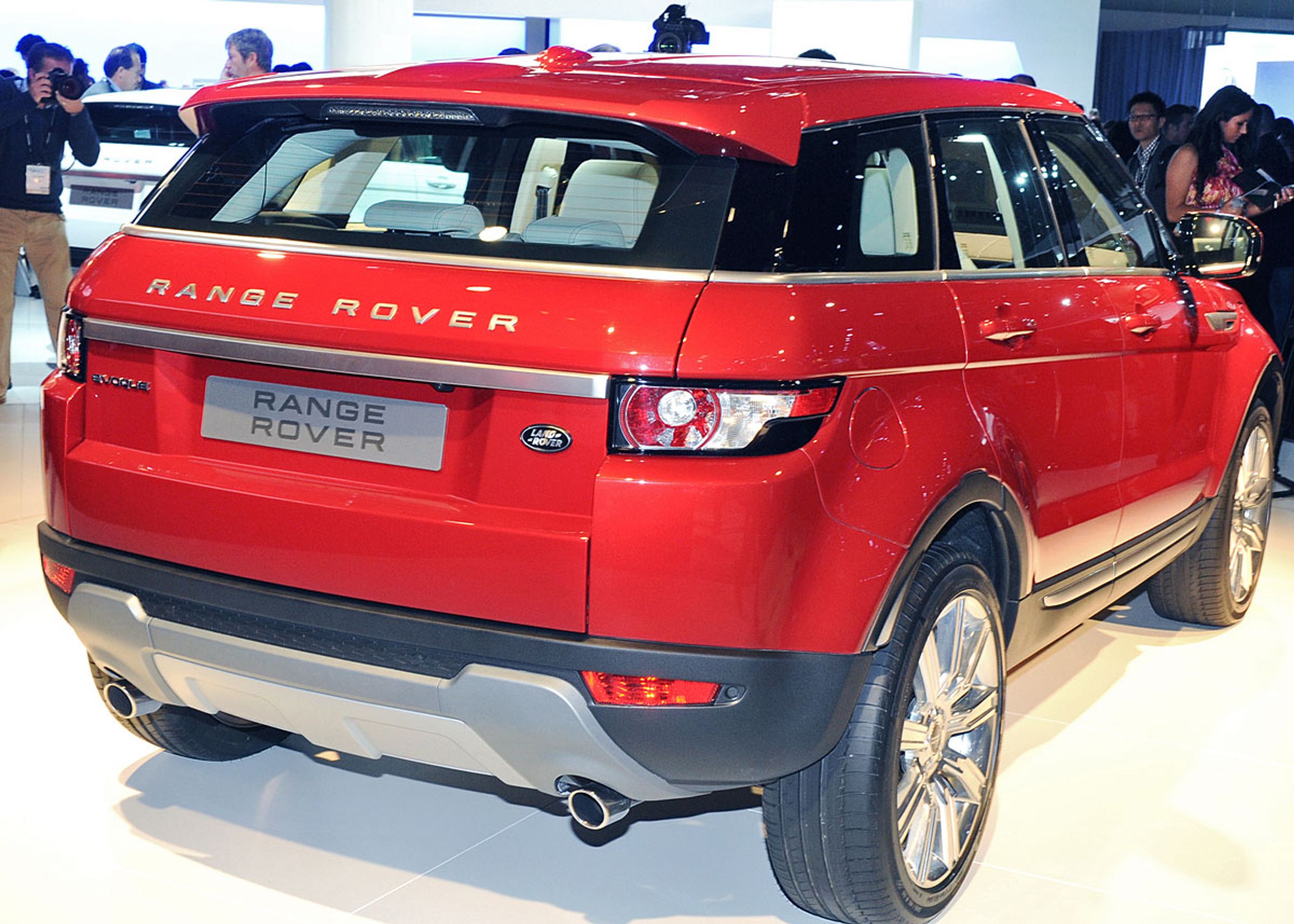 Med bagsædet lagt ned er der plads til 1.445 liter bagage i den femdørs Evoque.