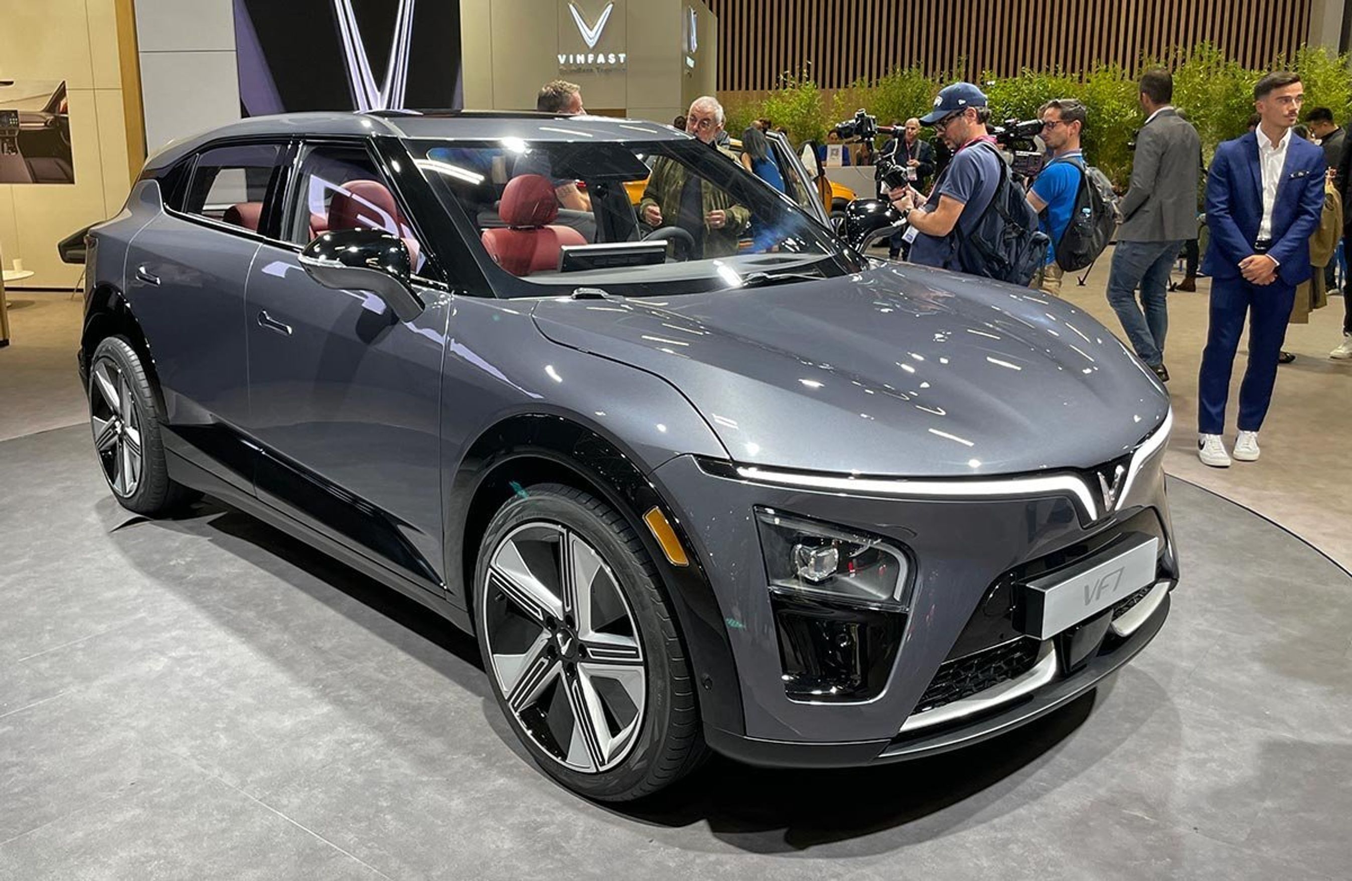 Vinfast VF7 er en model på størrelse med bl.a. VW ID.4.