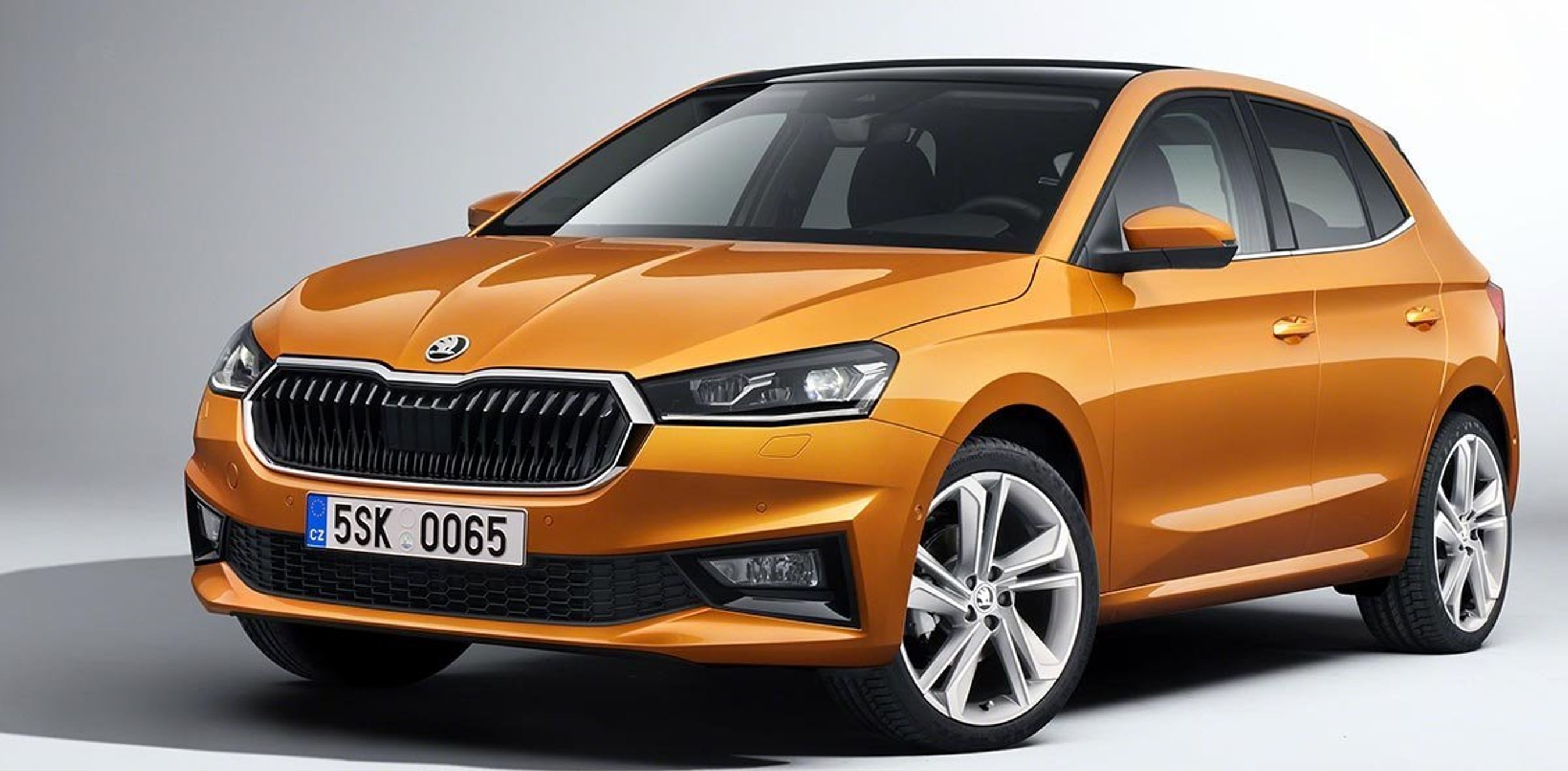 En ny og større Fabia er en varm nyhed til marts.