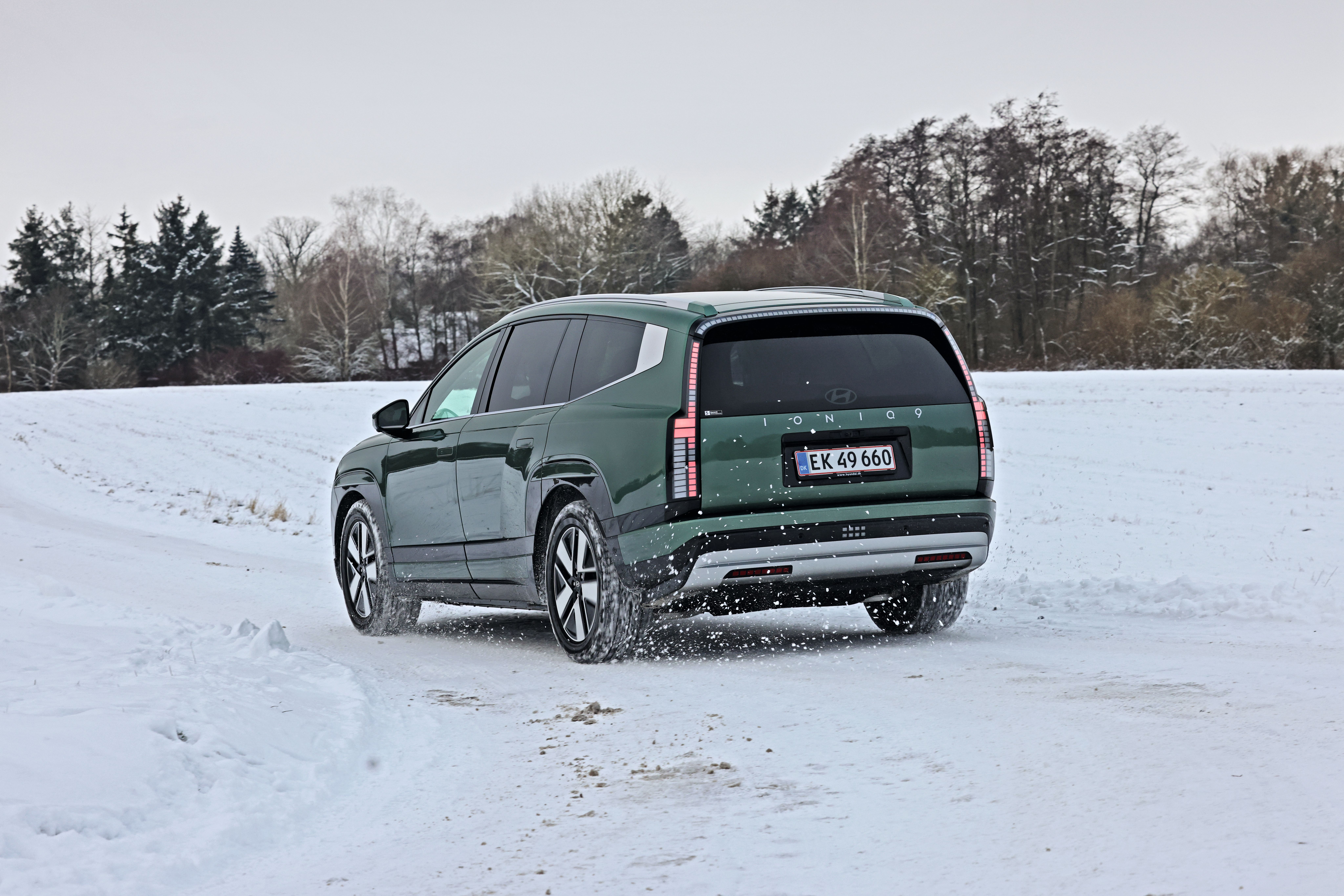 Hyundai Ioniq 9 set bagfra