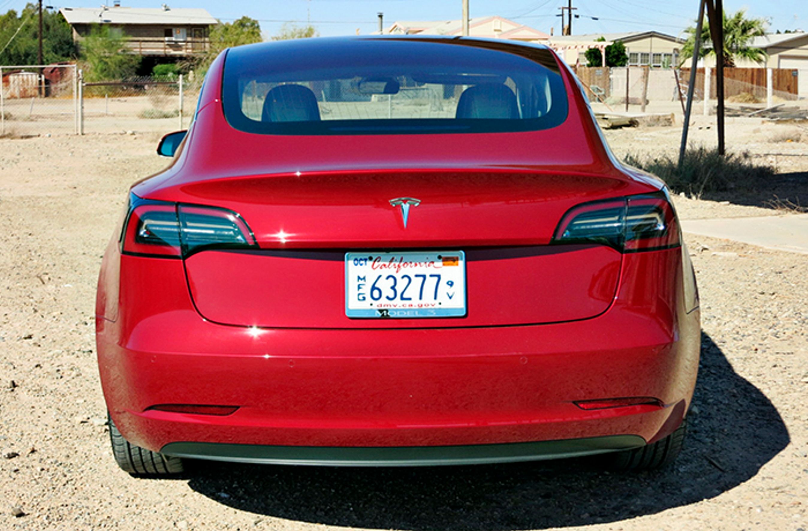 Tesla Model 3 bagfra