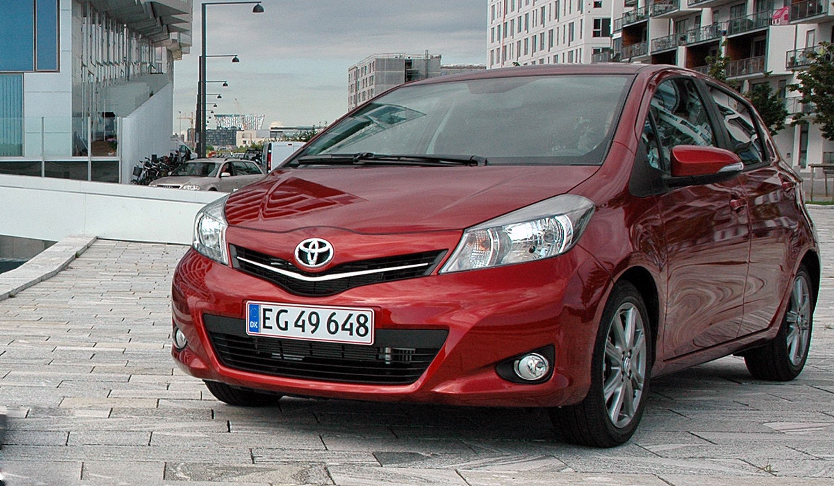 Den nye Toyota Yaris skal til kontrol for problem med styrecomputeren.