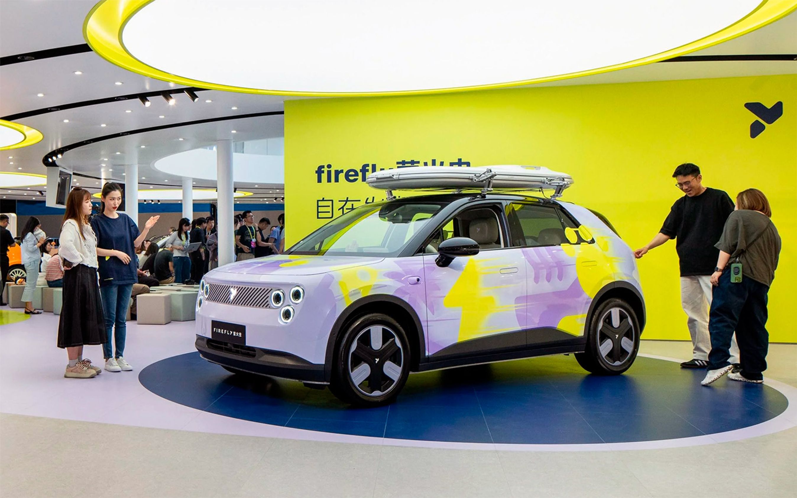 Endnu et nyt Nio-mærke. Firefly viser sin første model, som er en minibil i europæisk stil. Firefly kommer til Europa, men lanceringen er forsinket til sidst i 2025.