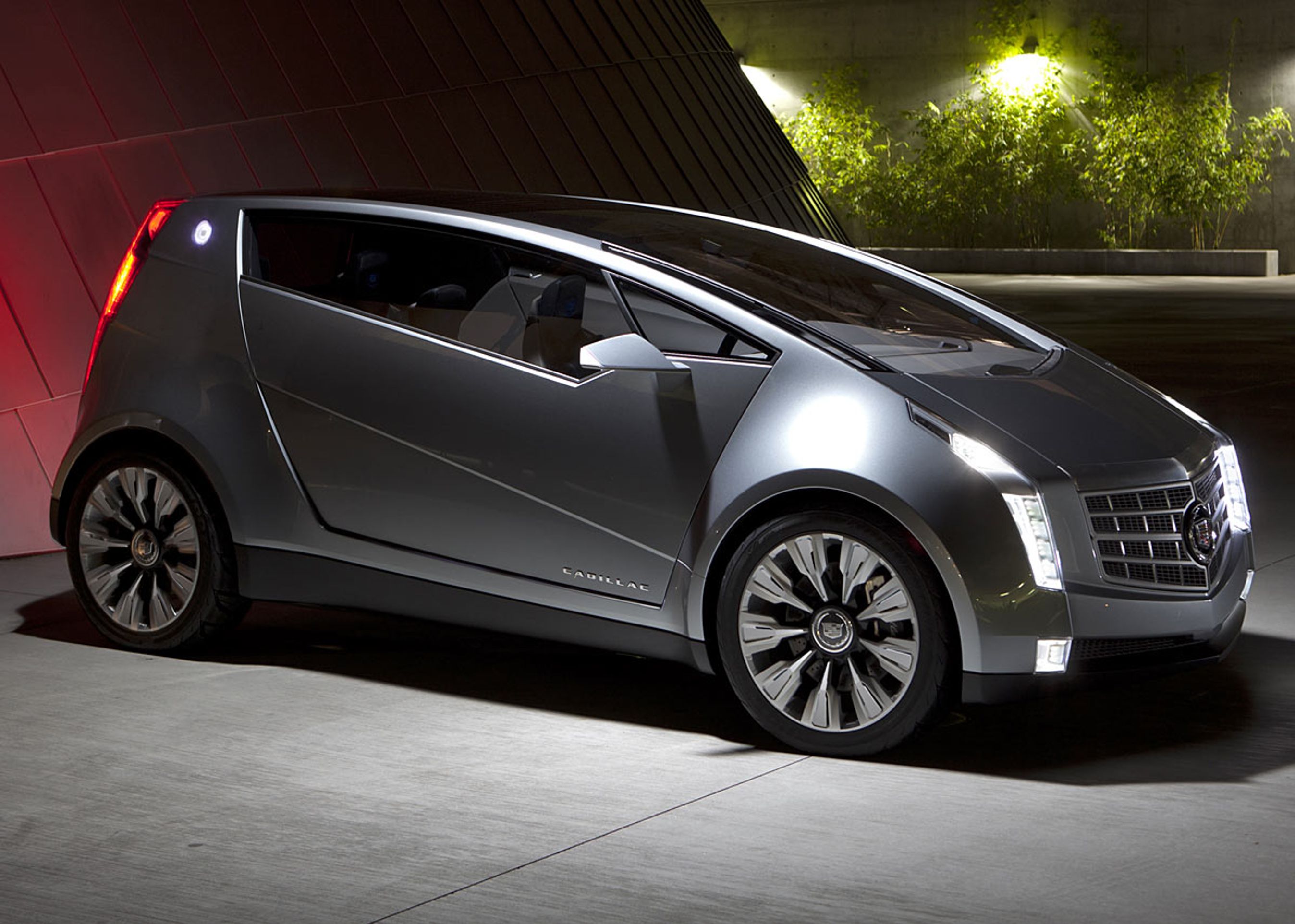 Cadillac flirter med tanken om at bygge en meget lille bybil. Urban Luxury er blot 3,84 m lang.