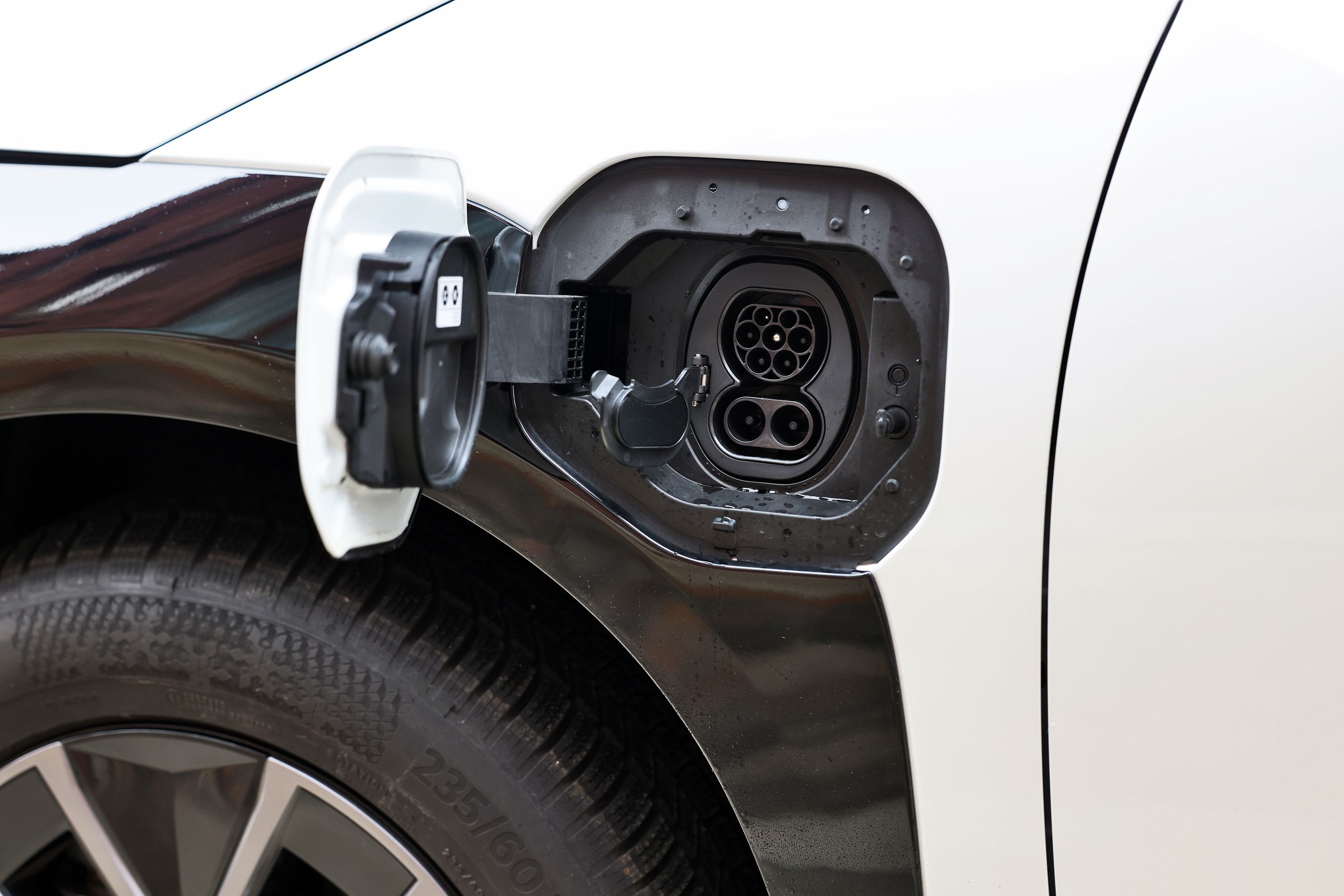 Ladelugen på en Toyota bZ4X