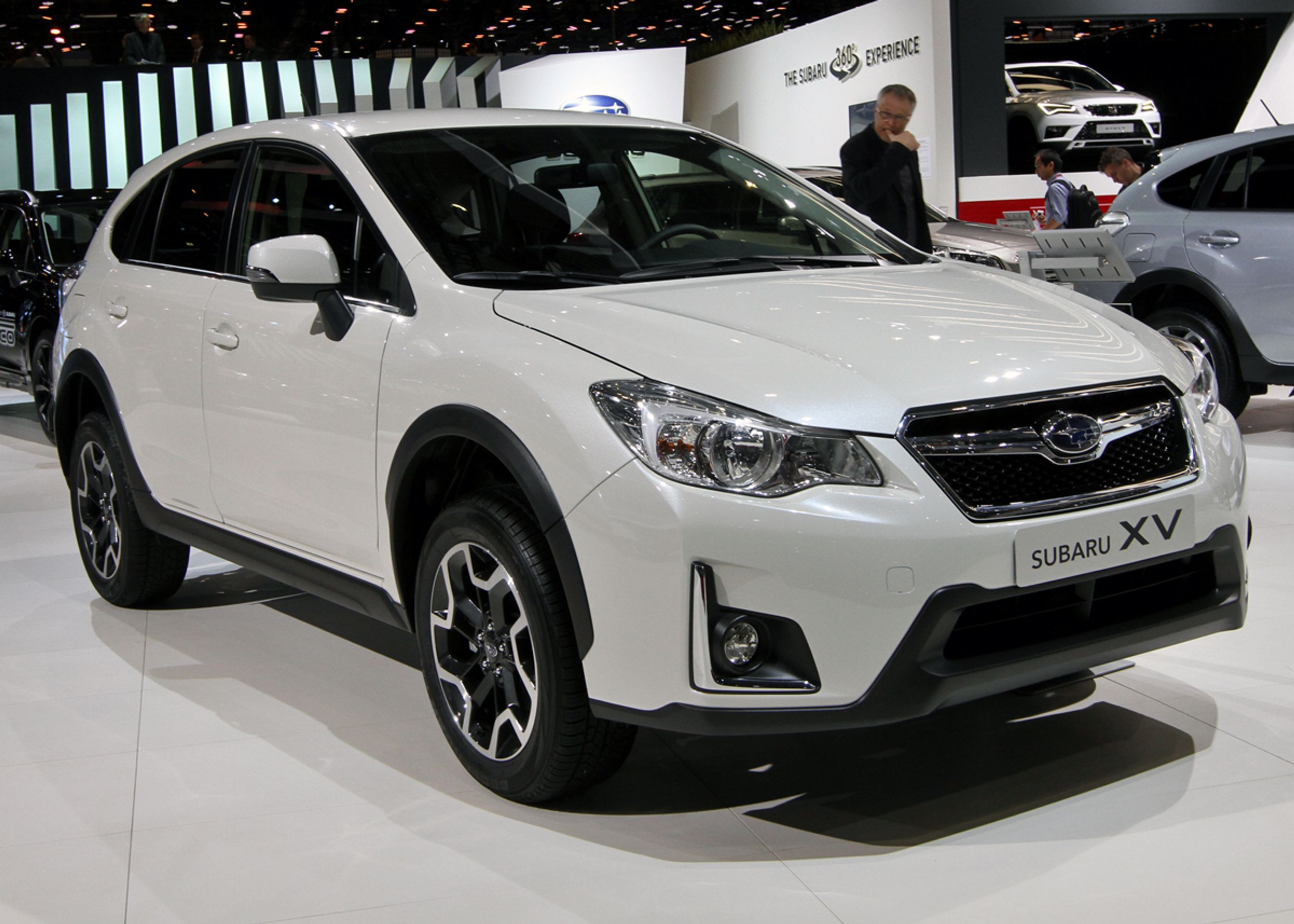 Samtidig med verdenspremieren på XV-konceptet, vises den nuværende XV i Genève med et mindre facelift.