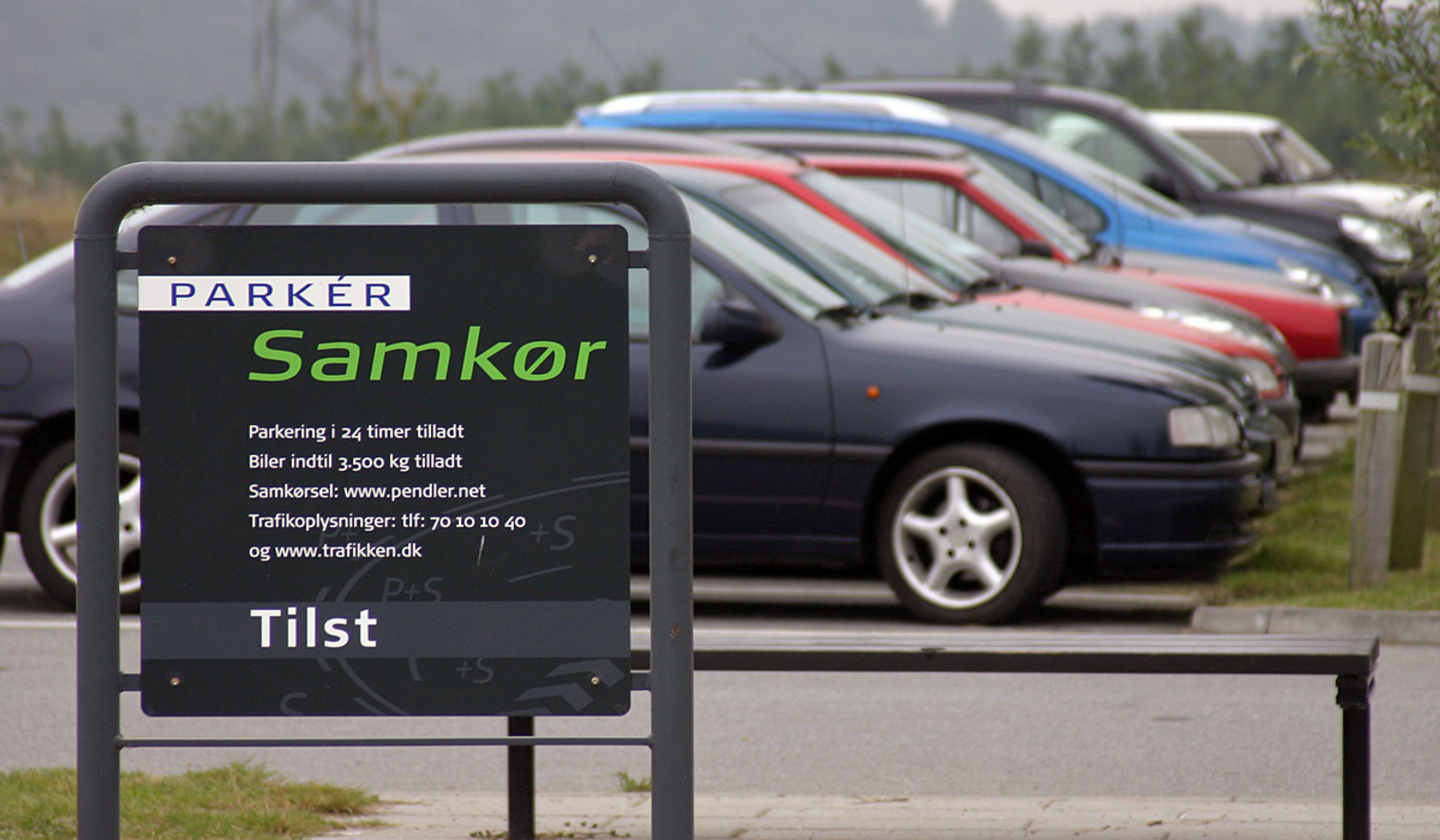 Der findes omkring 150 registrerede samkørselspladser i Danmark.