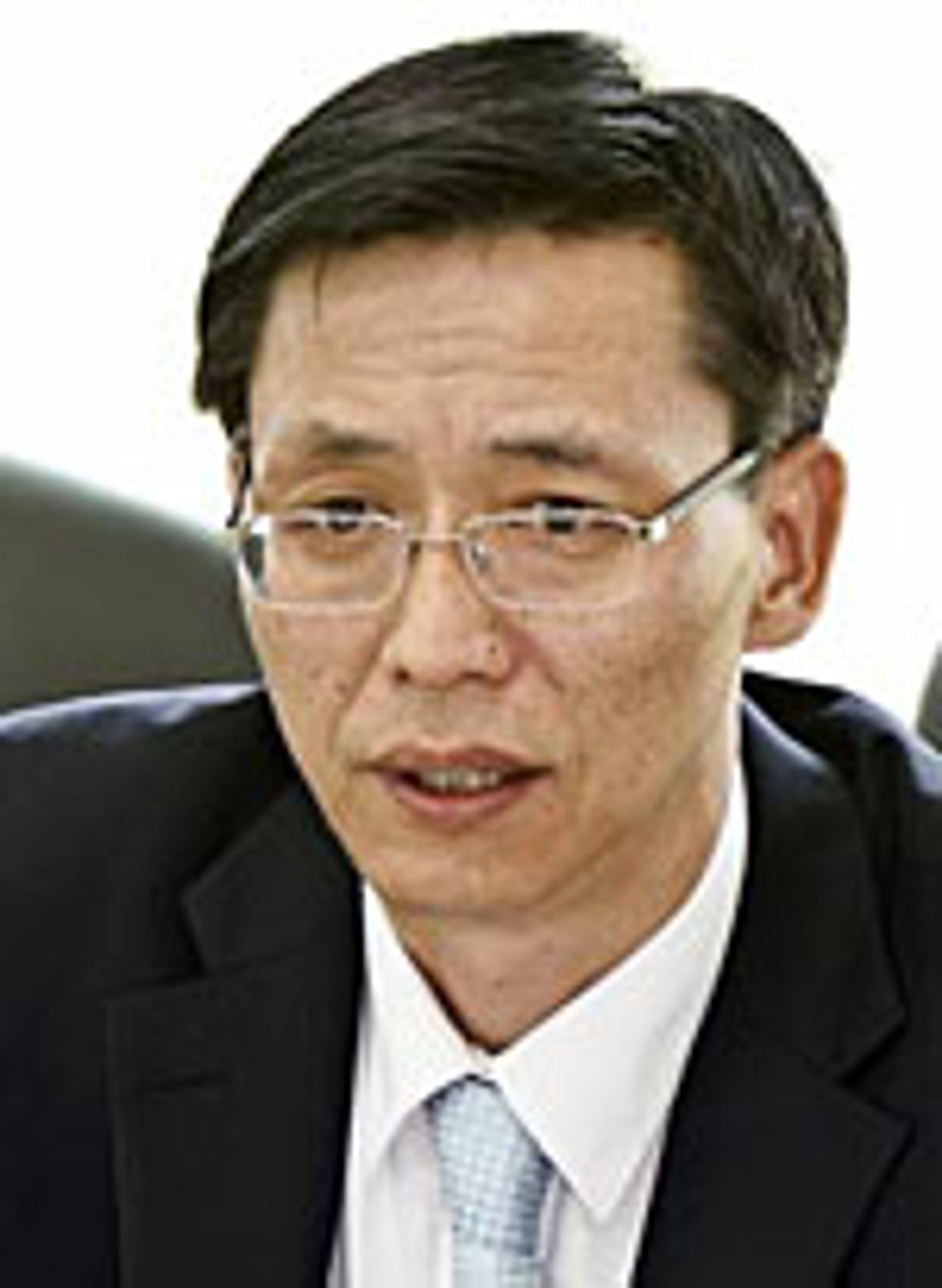 Kia-chef Soon-Nam Lee ser ingen mulighed for at elbilsalg kan blive lønsomt foreløbigt. Men Hyundai-Kia øver sig på teknologierne, så koncernen kan være klar. når det bliver interessant.