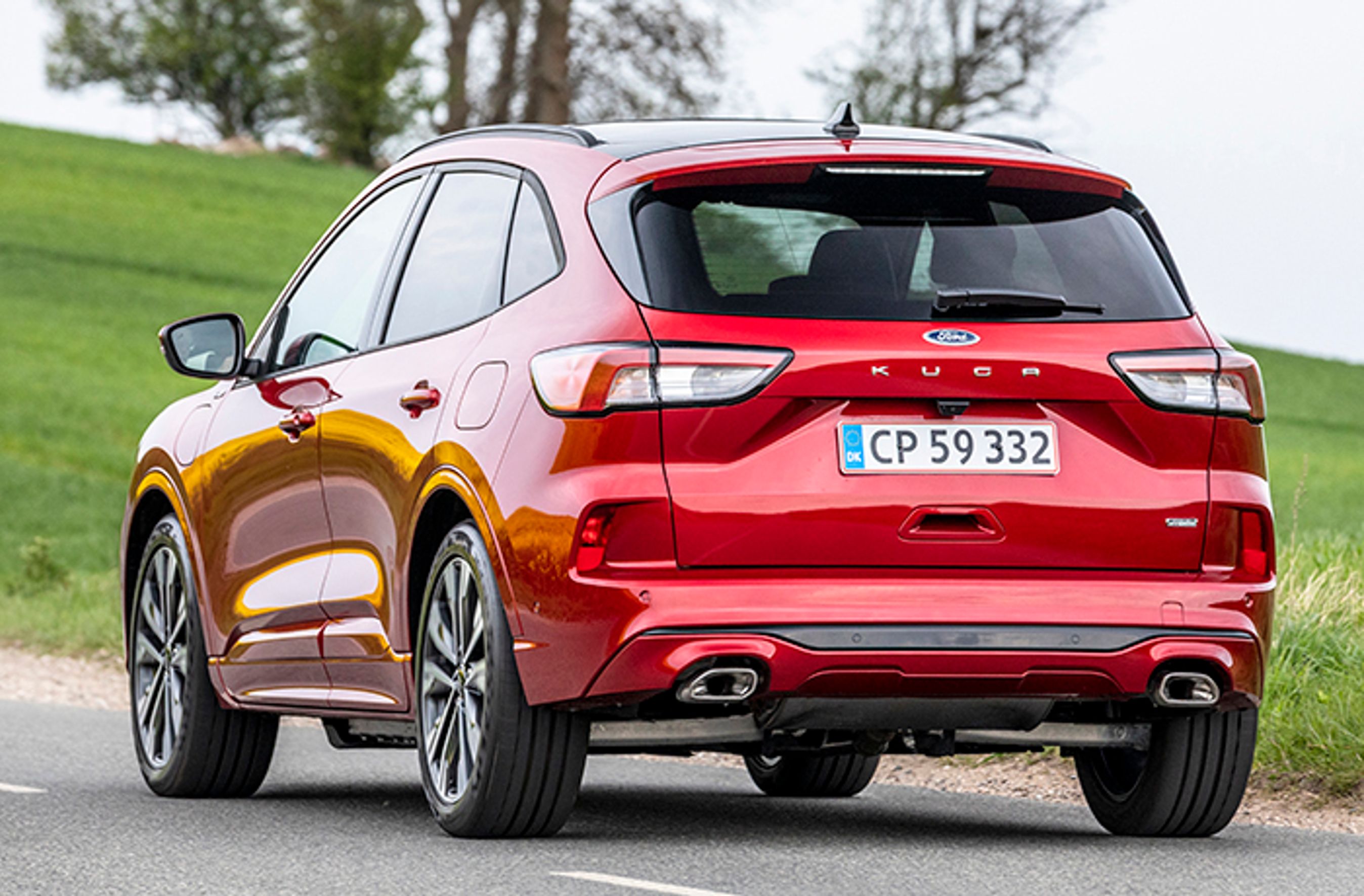 Ford Kuga PHEV bagfra