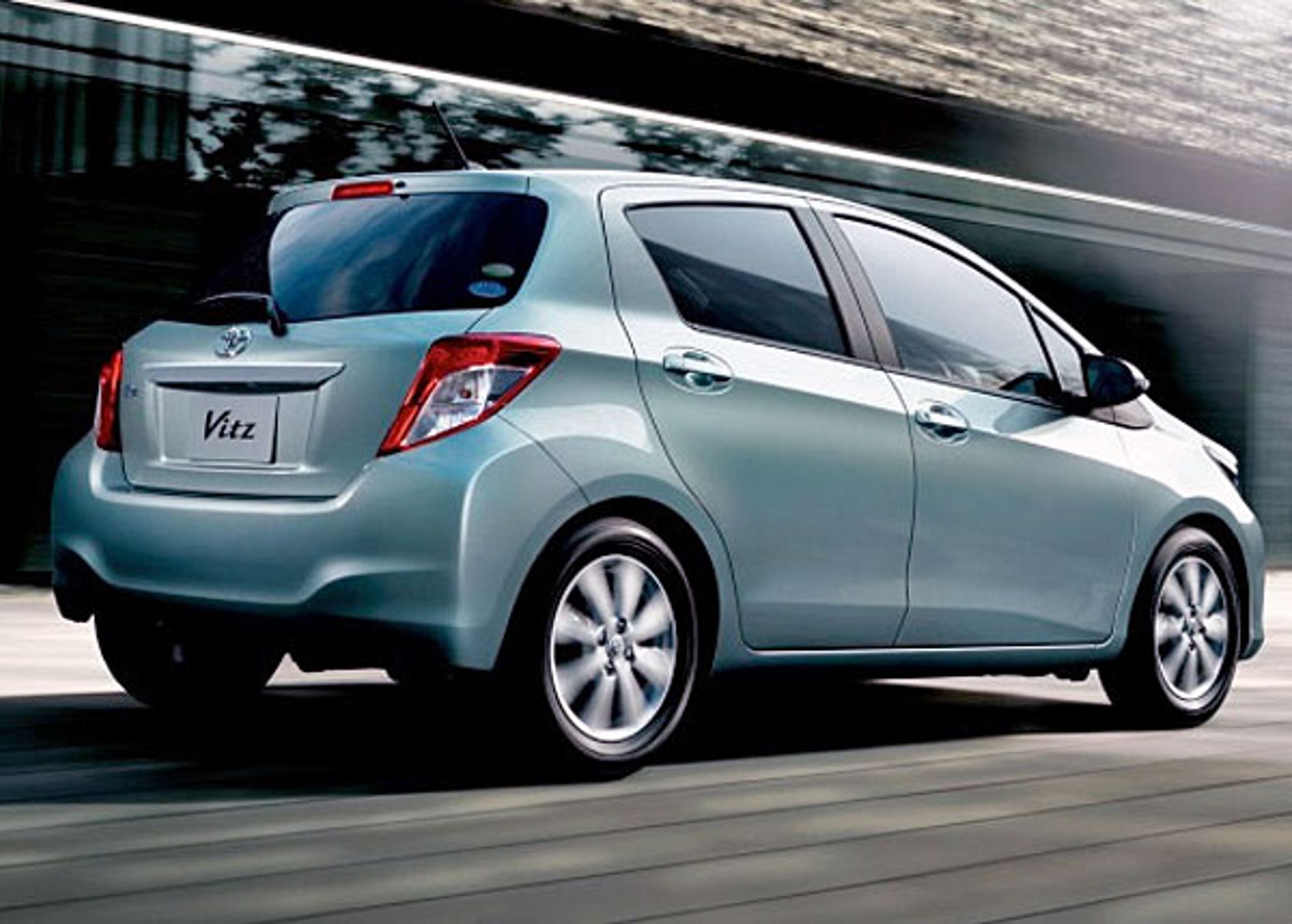 Den næste Toyota Yaris vokser ti cm i længden og fem cm i aksel-afstand. Bagagerummet skulle også blive større.