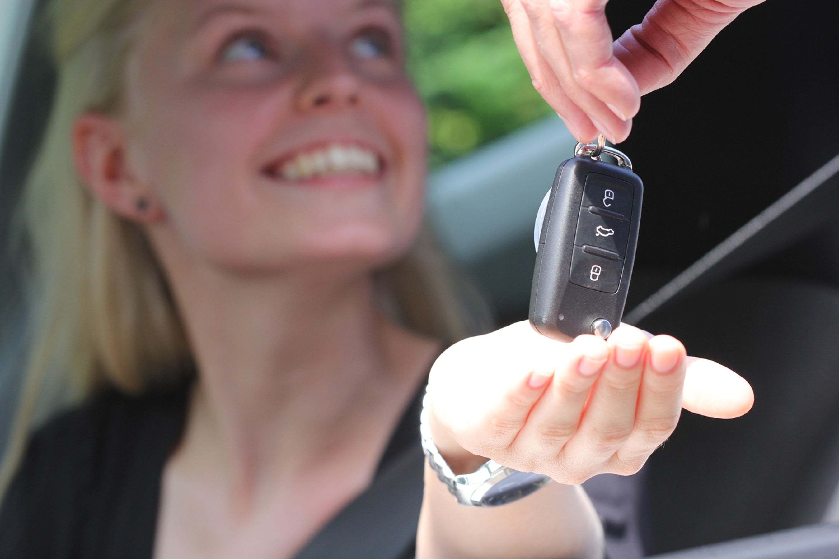 Forældrekøb af bil er populært men ikke uden faldgruber. FDM har lavet en række gode råd til trygt forældrekøb af bil