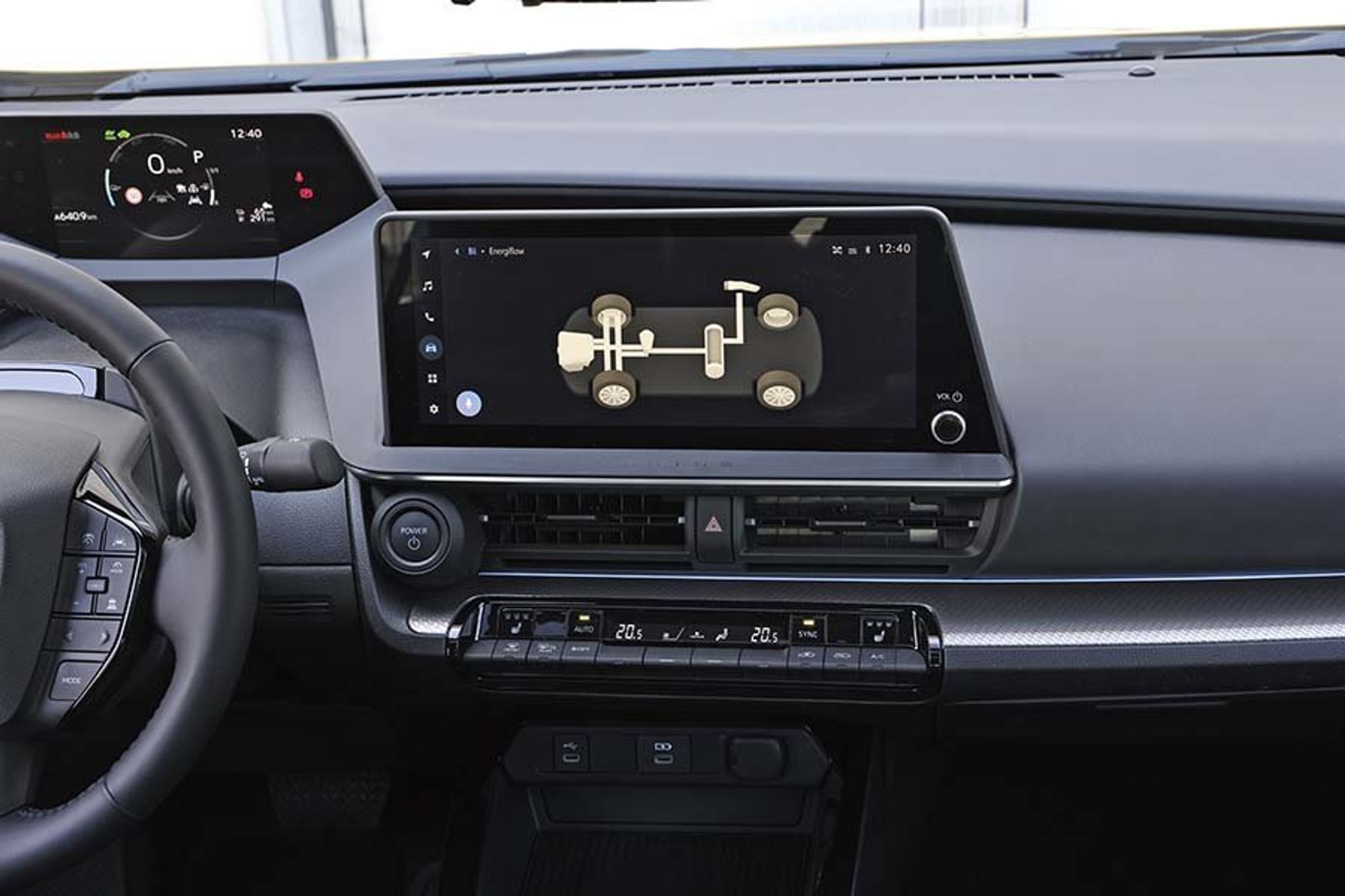 Infoskærm i en Toyota Prius.