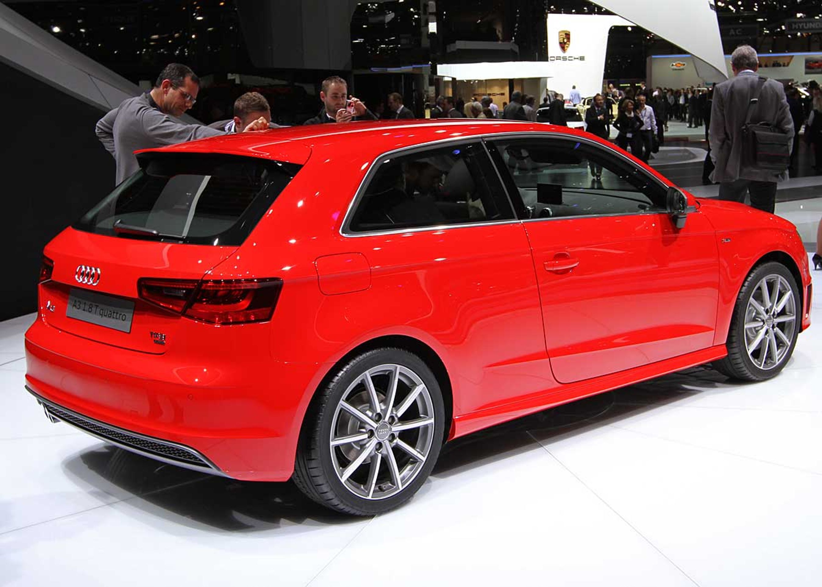 A3 kommer først som denne tredørs. Den femdørs kommer senere.