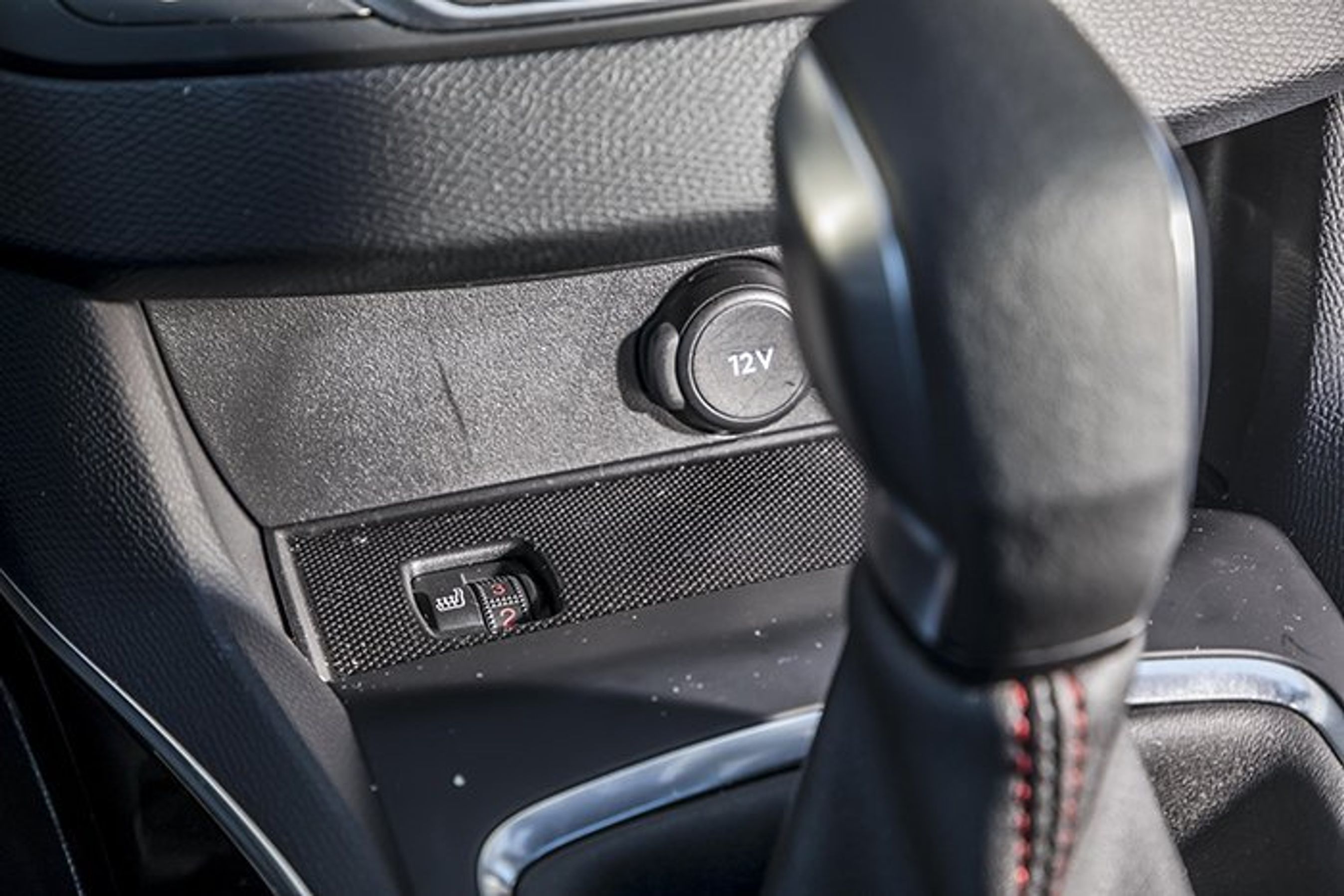 Peugeot 308 SW USB stik