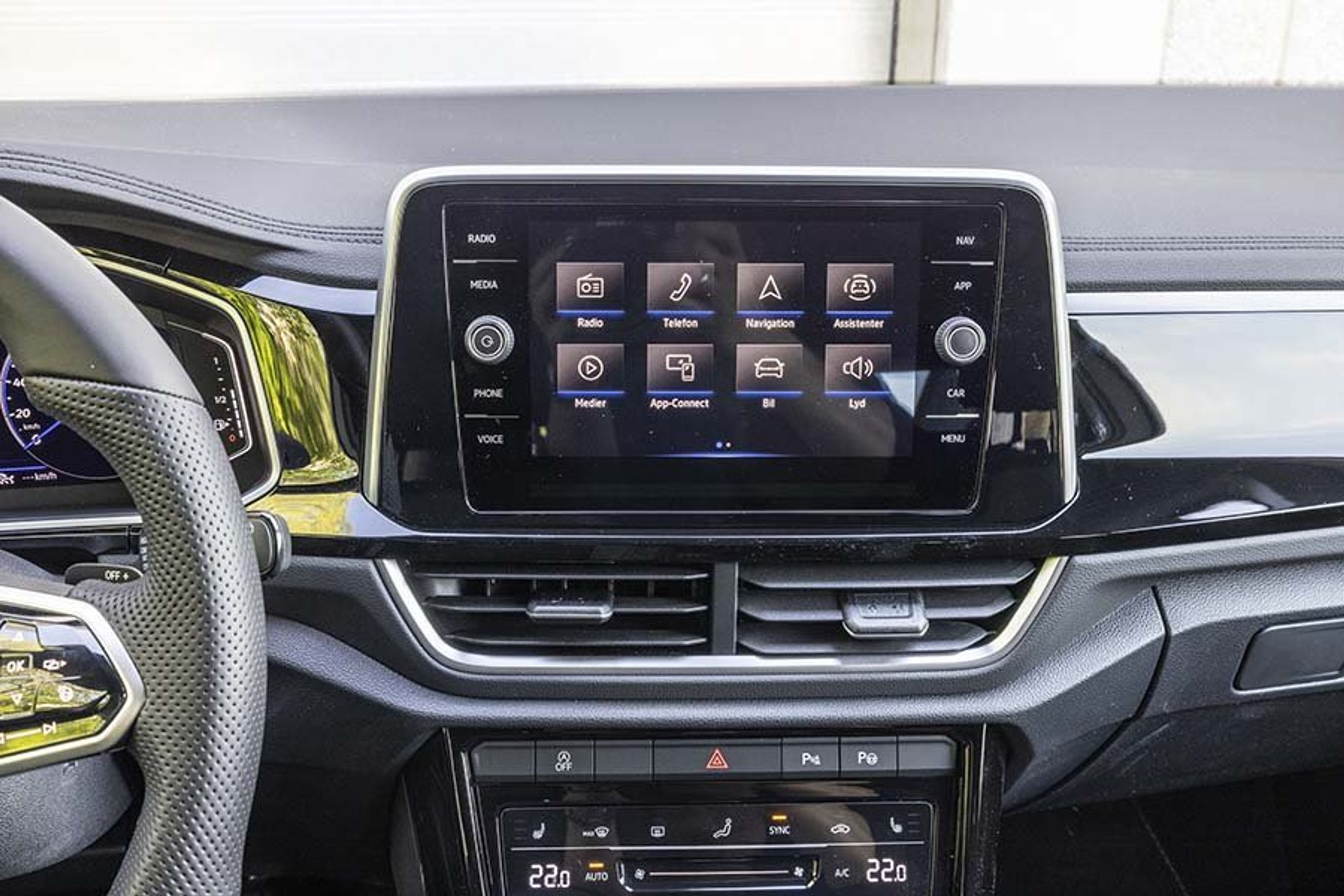 Trykskærmen på 8” er standardstørrelsen.