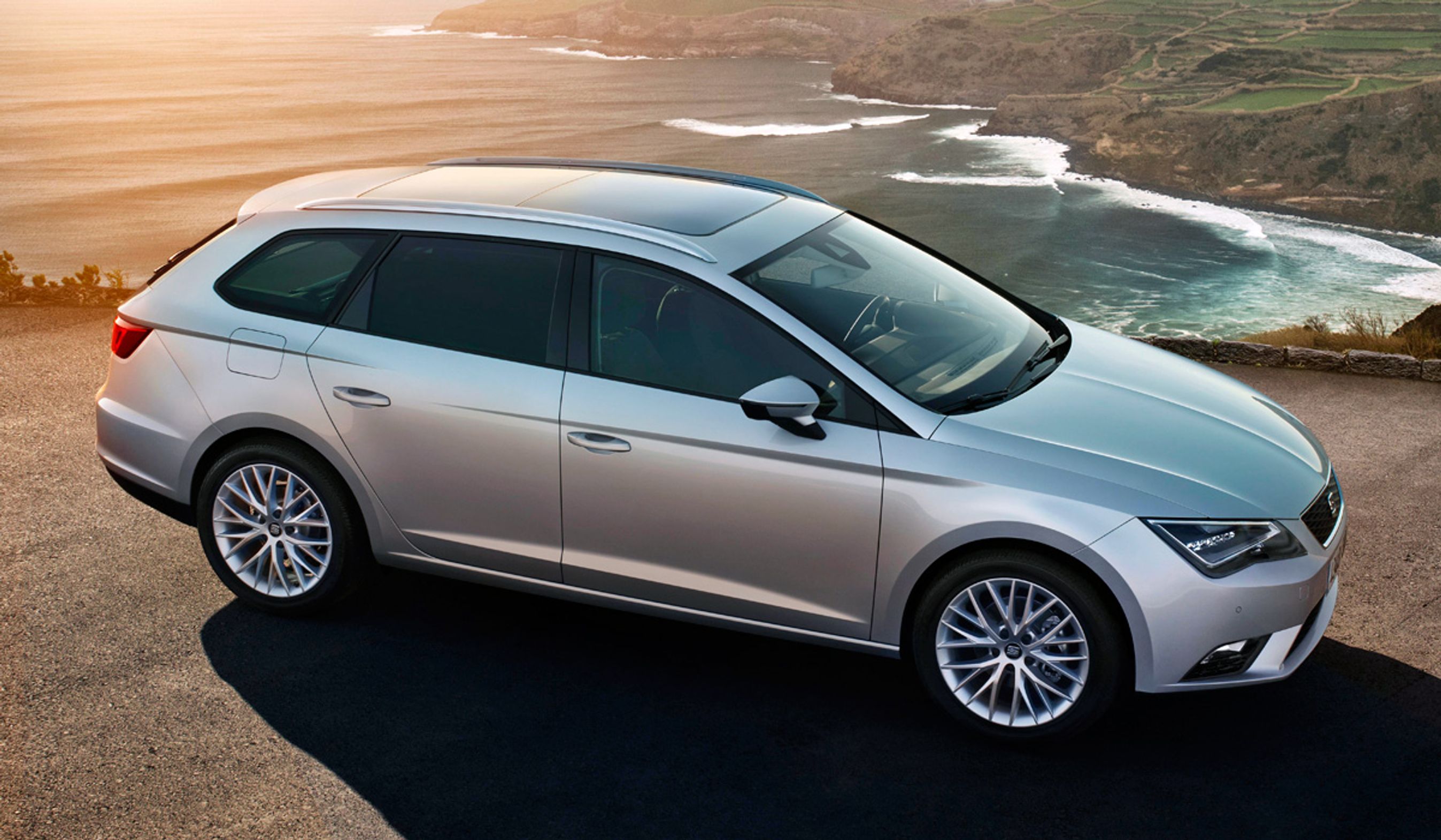 Seat Leon ST er 27 cm længere end hatchback'en.