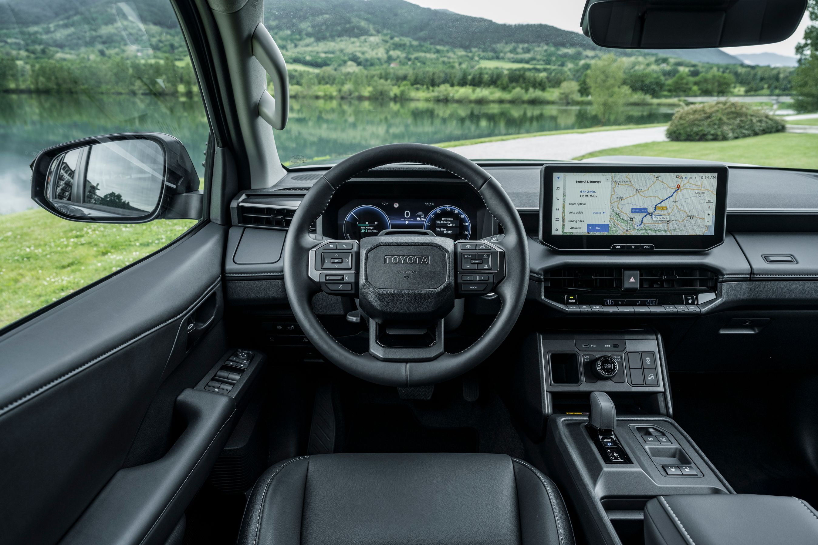 Førerpladsen i en Toyota Hilux