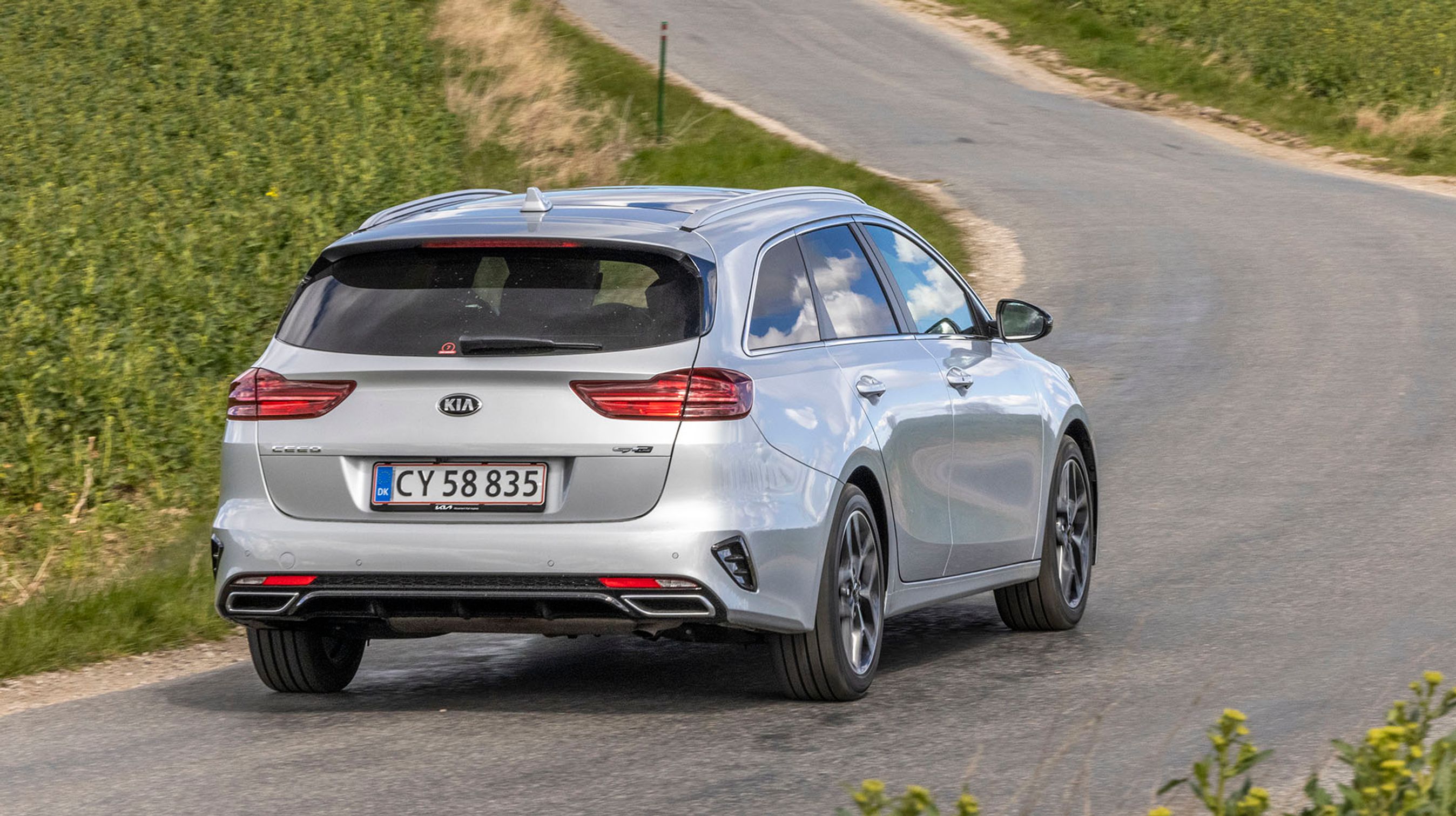 Stationcaren er elegant designet og du har en pæn lav lastehøjde til bagagerummet. Ceed fås også som 5-dørs model og i en mere sportslig stationcar kaldet ProCeed.