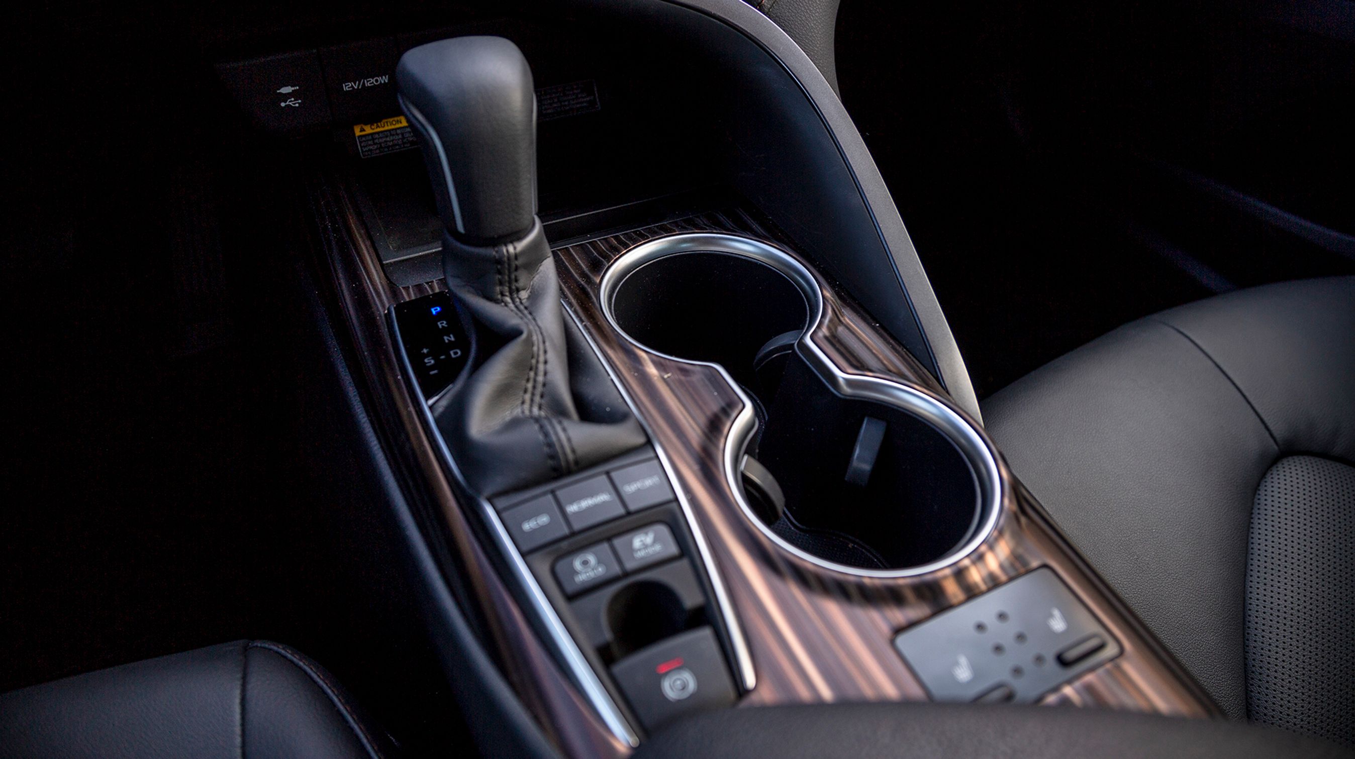 Materialekvaliteten er ganske høj, omend fornemmelsen ikke helt er på premium-niveau.