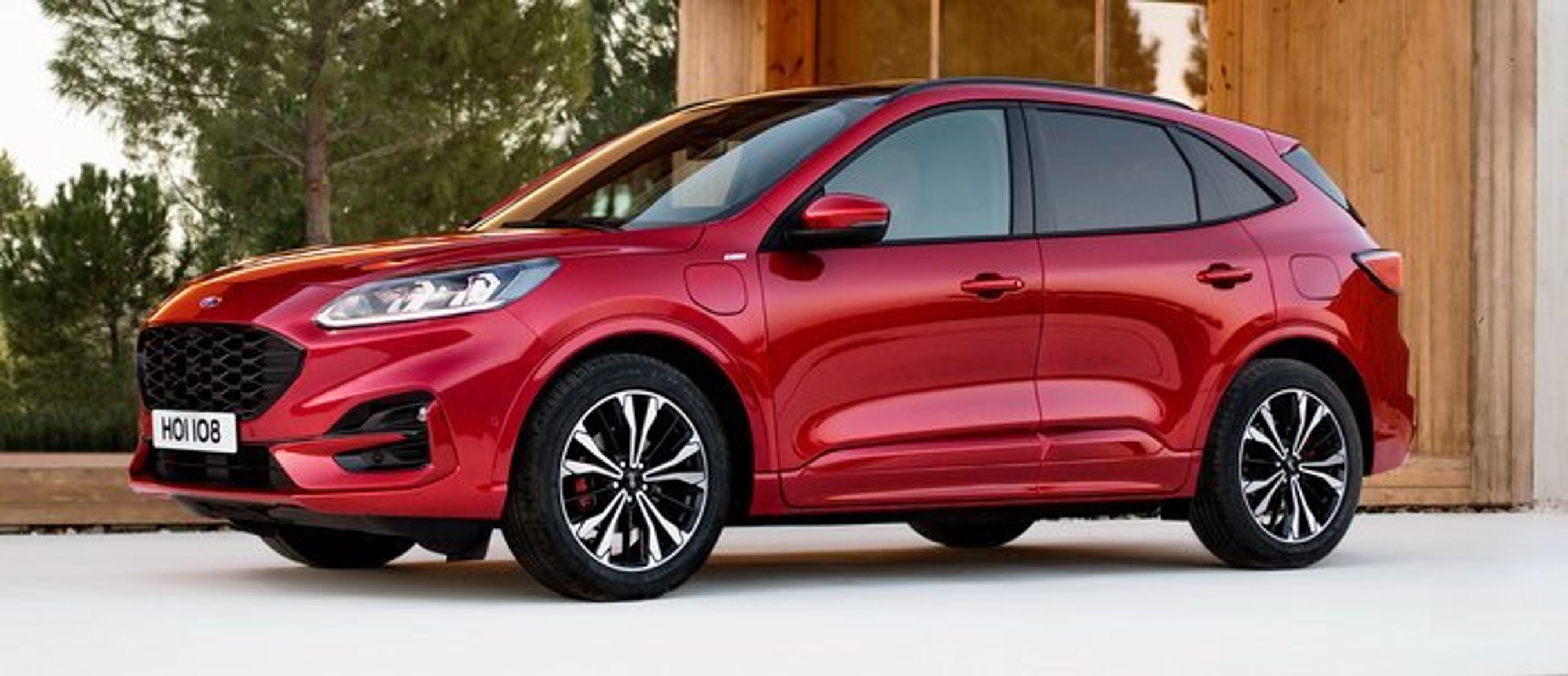 Ford Kuga som plugin-hybrid volder Ford store problemer.