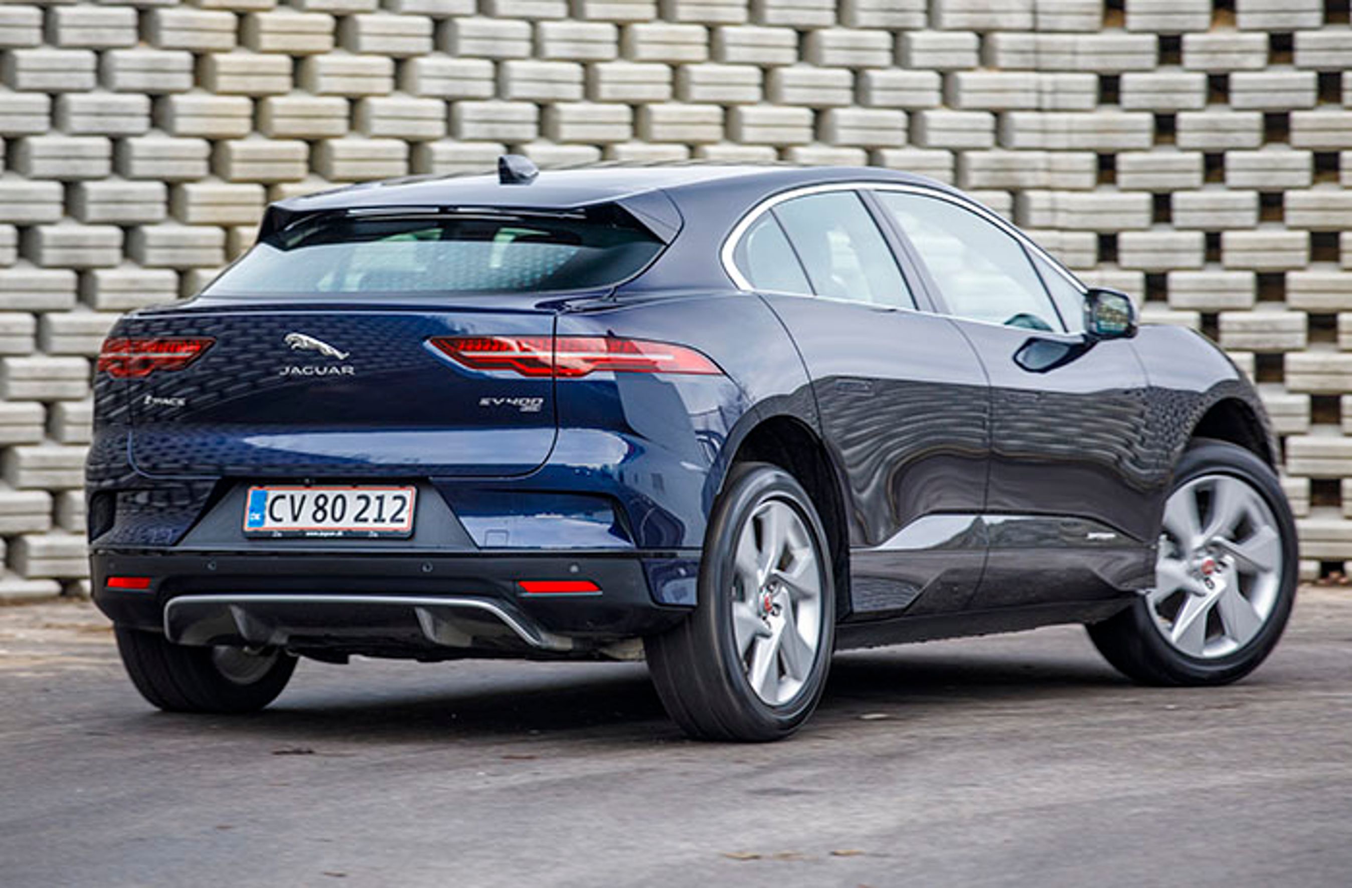 Jaguar I-Pace set bagfra