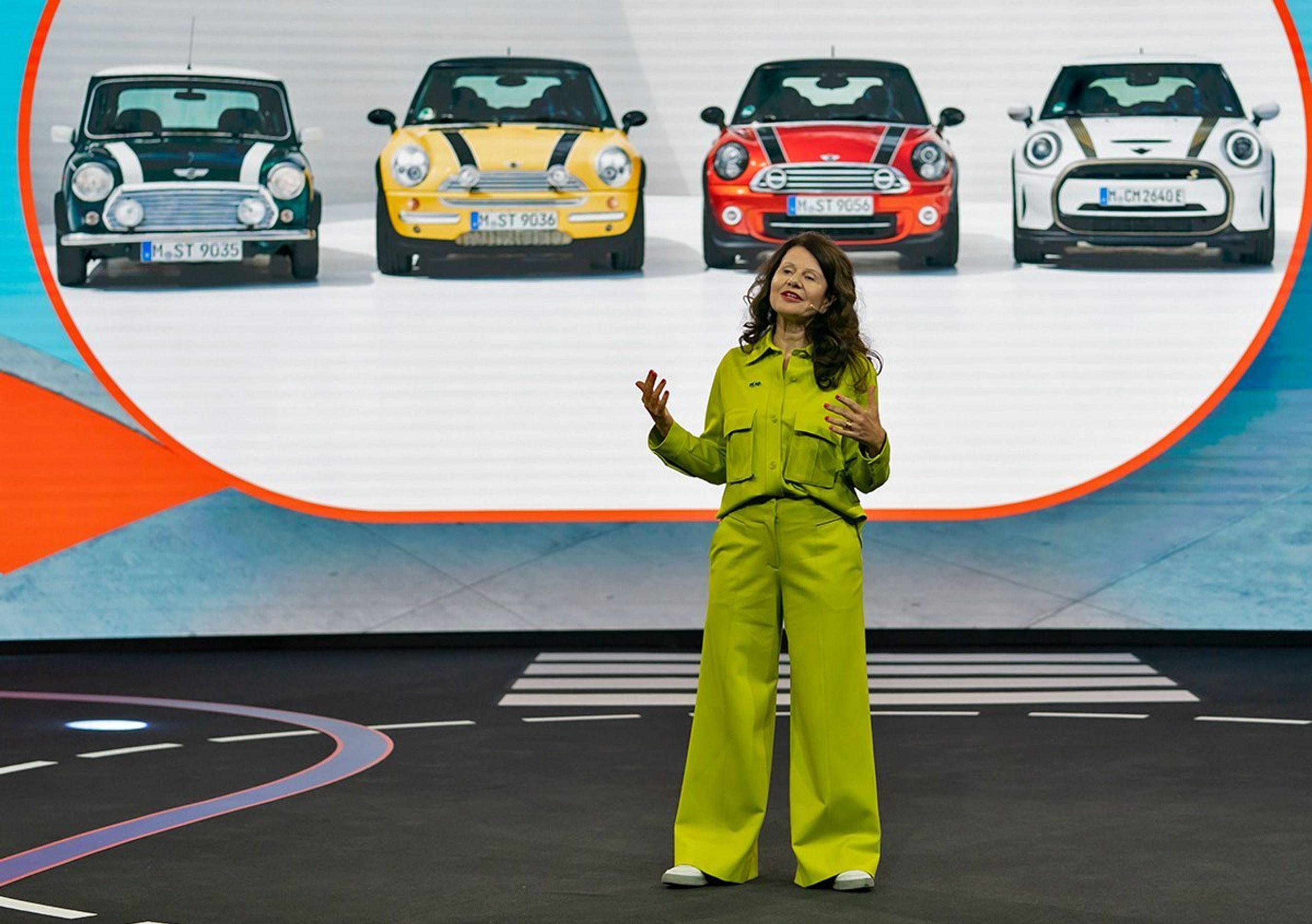 De fire første generationer af Mini.