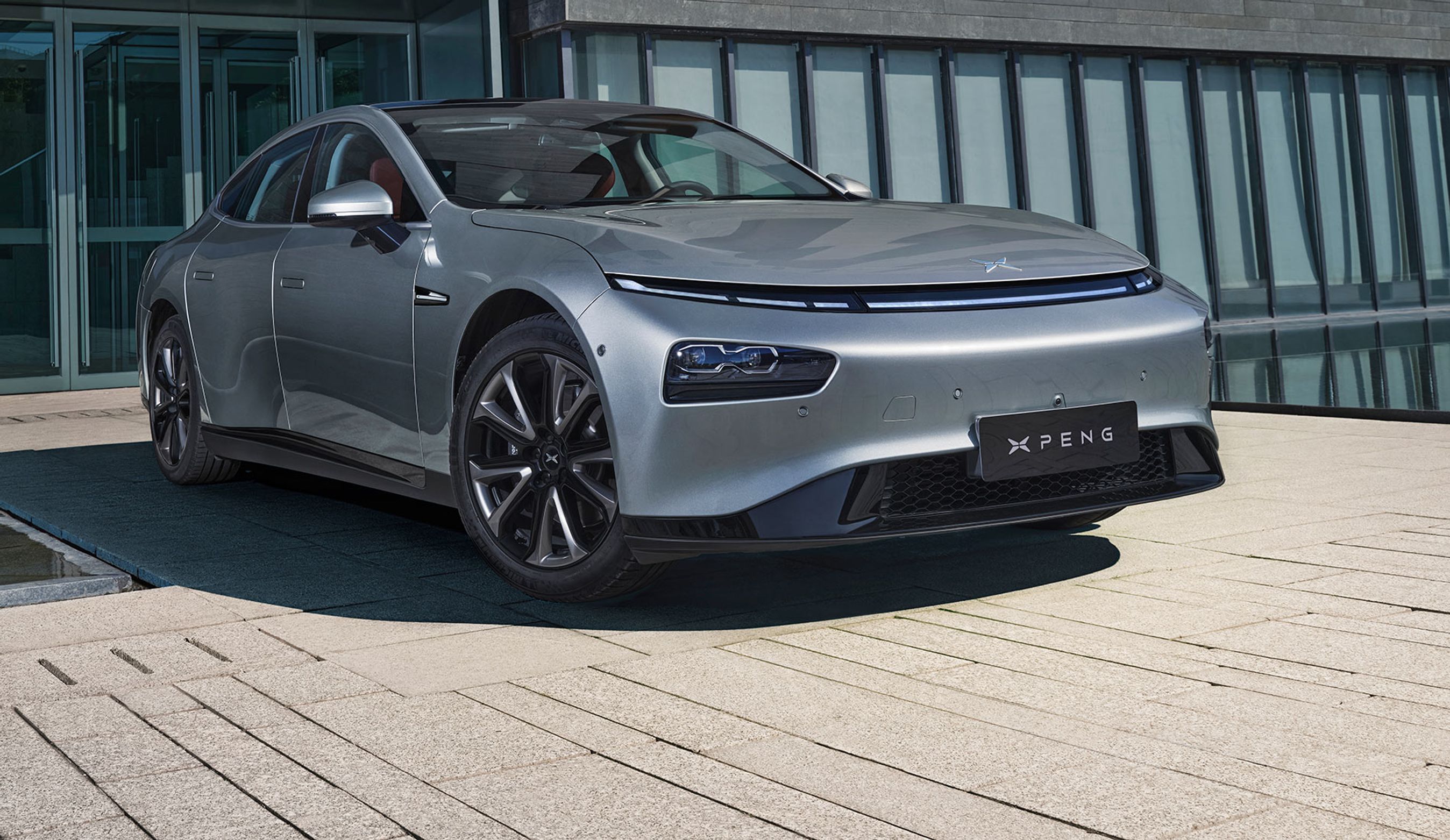 Xpeng P7 kan købes i Danmark fra begyndelsen af 2022.