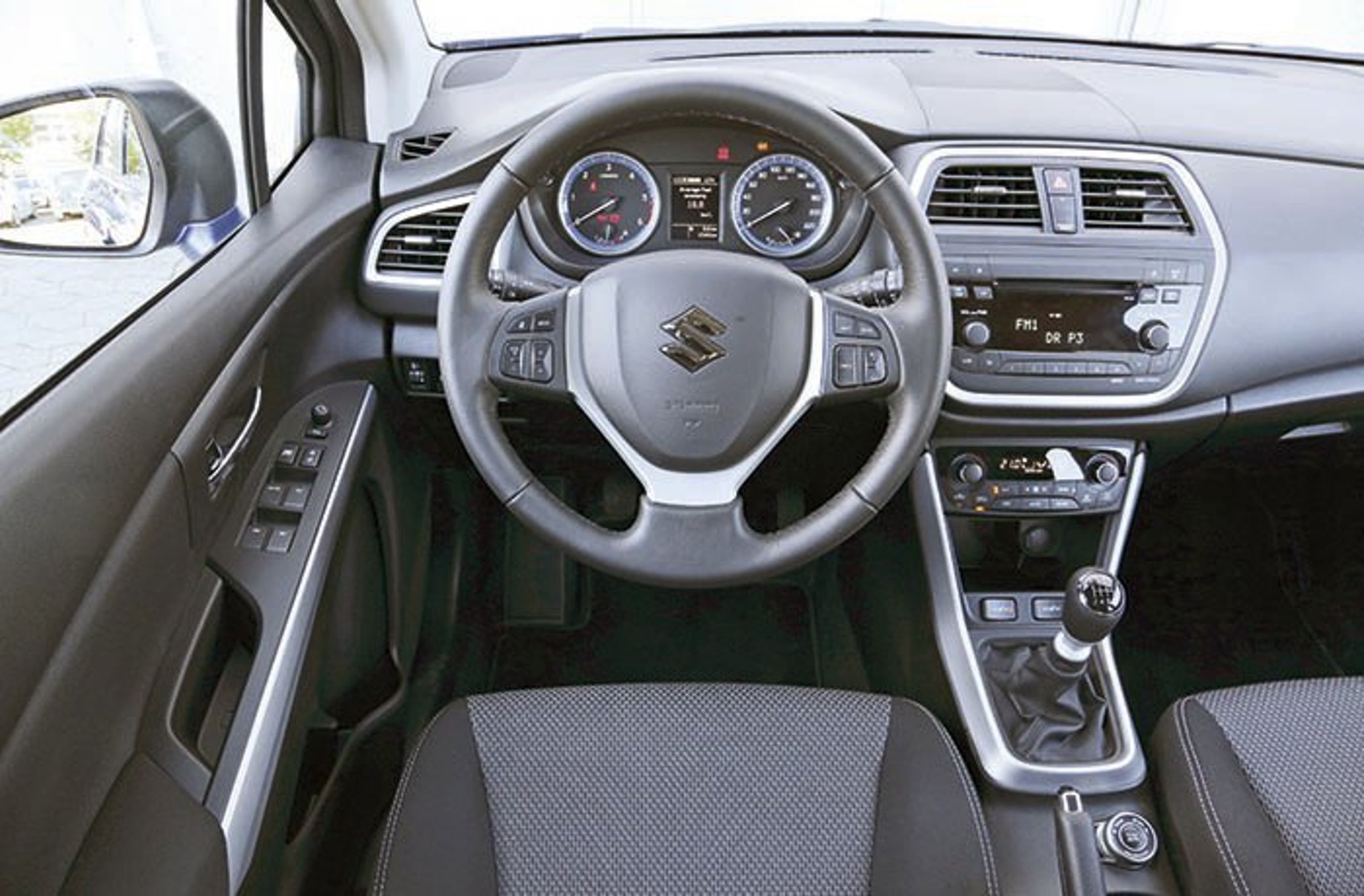 Suzuki S-Cross kabine