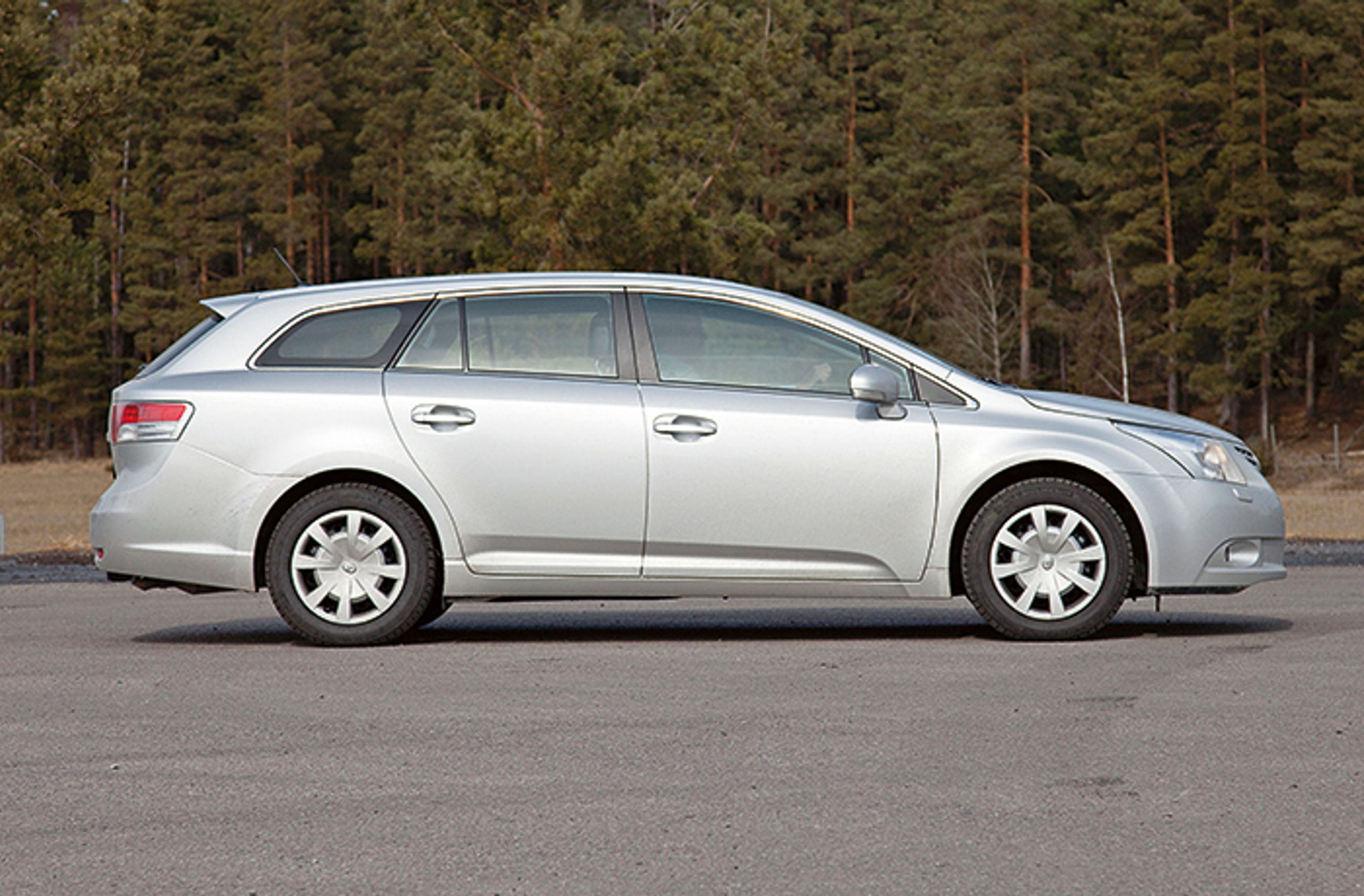 Toyota Avensis stc fra siden