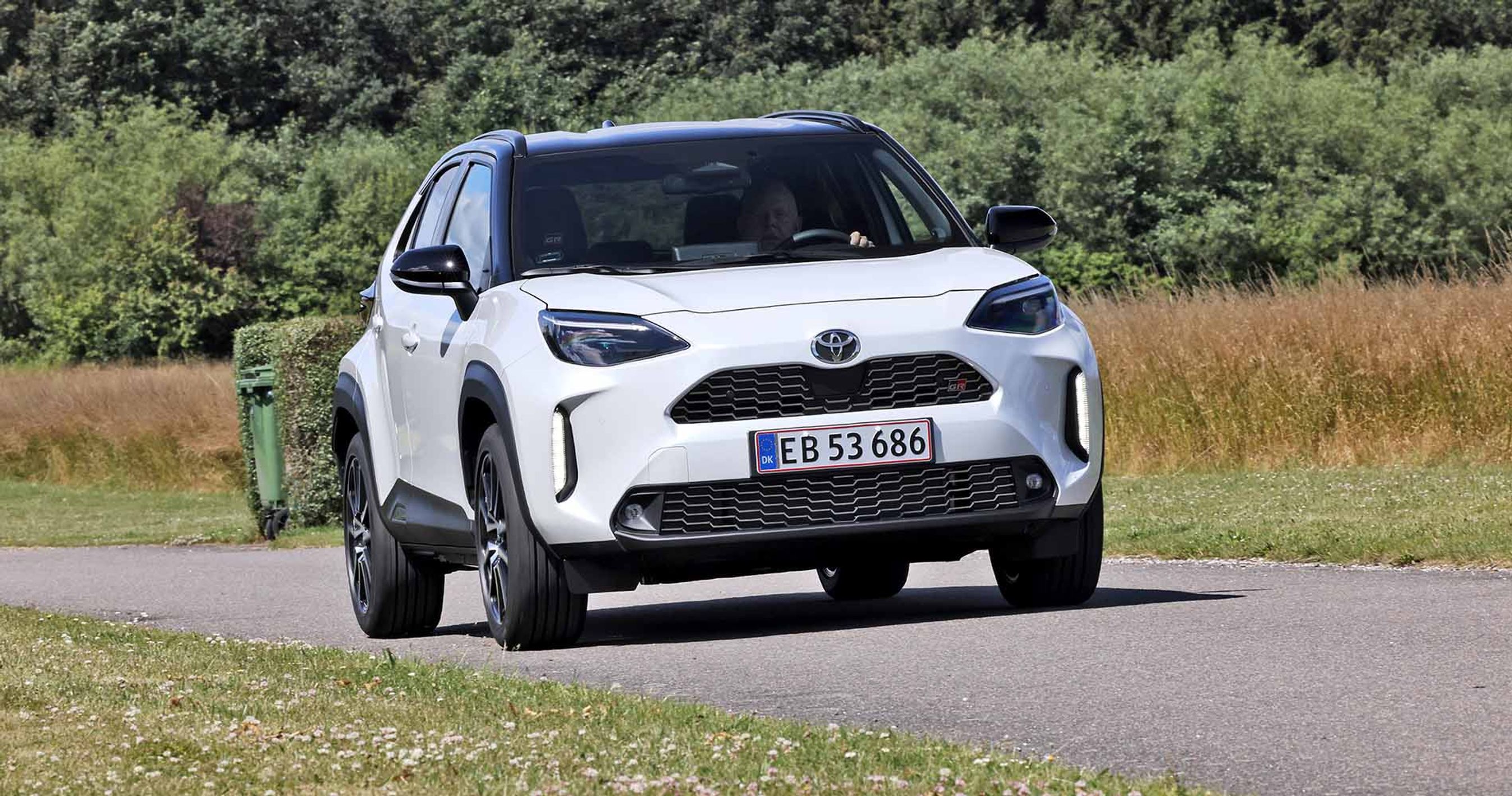 Toyota Yaris Cross set forfra