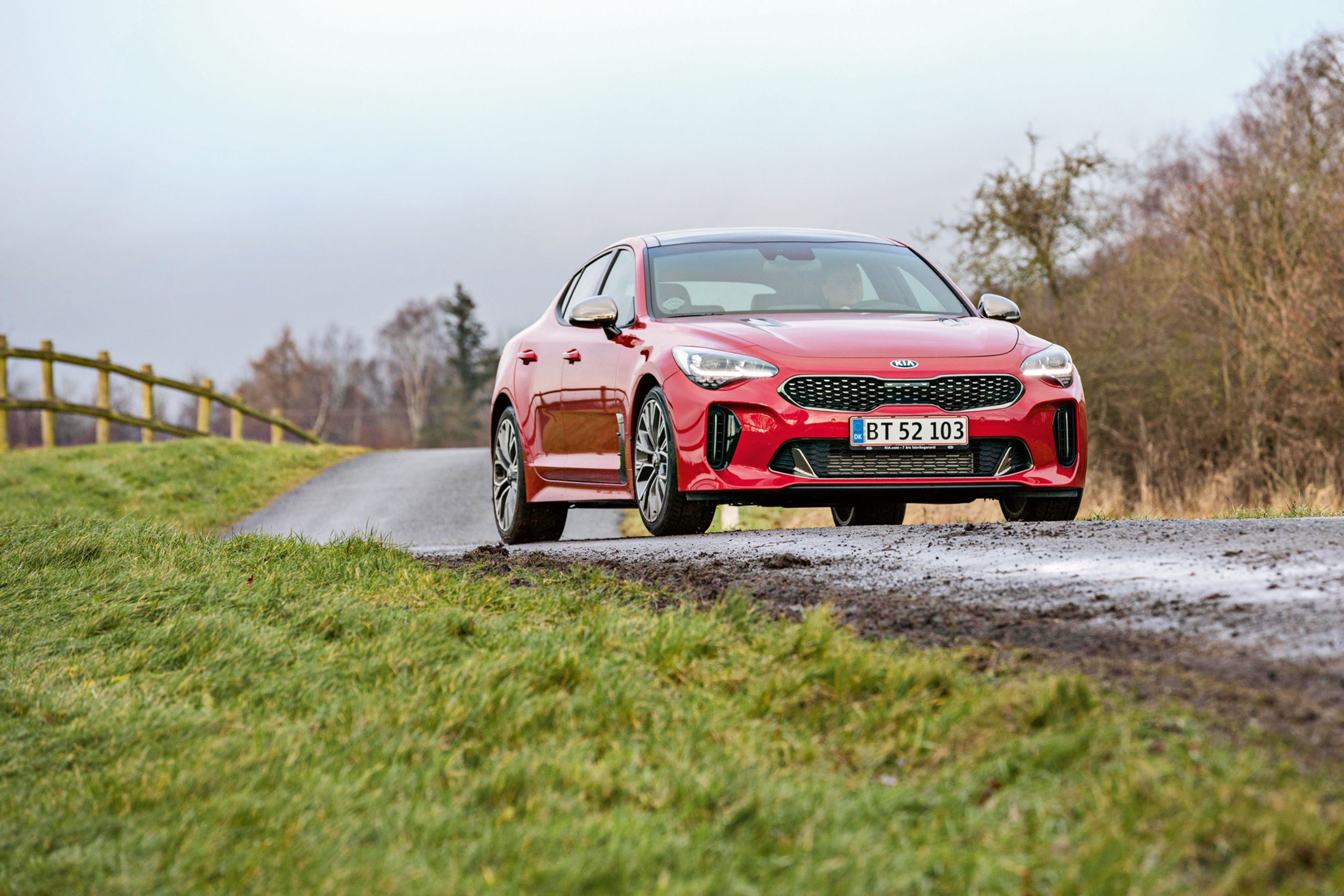 Kia Stinger set forfra