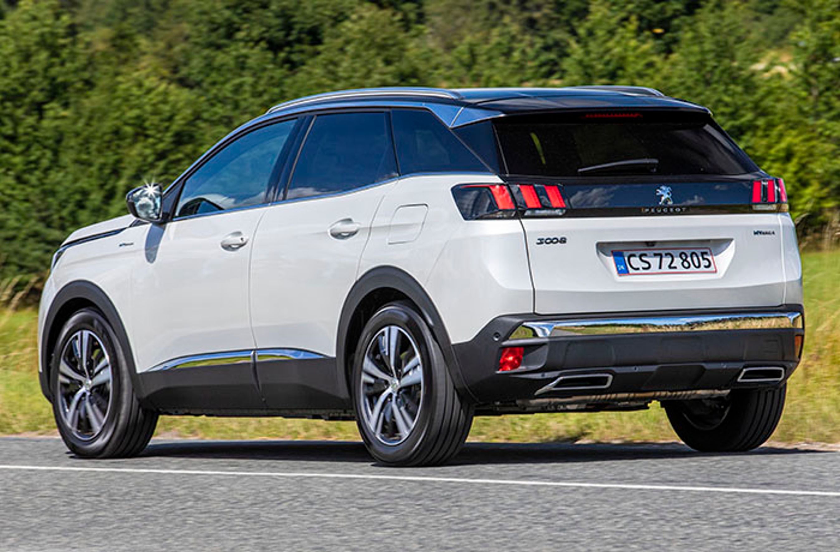 Peugeot 3008 PHEV set bagfra