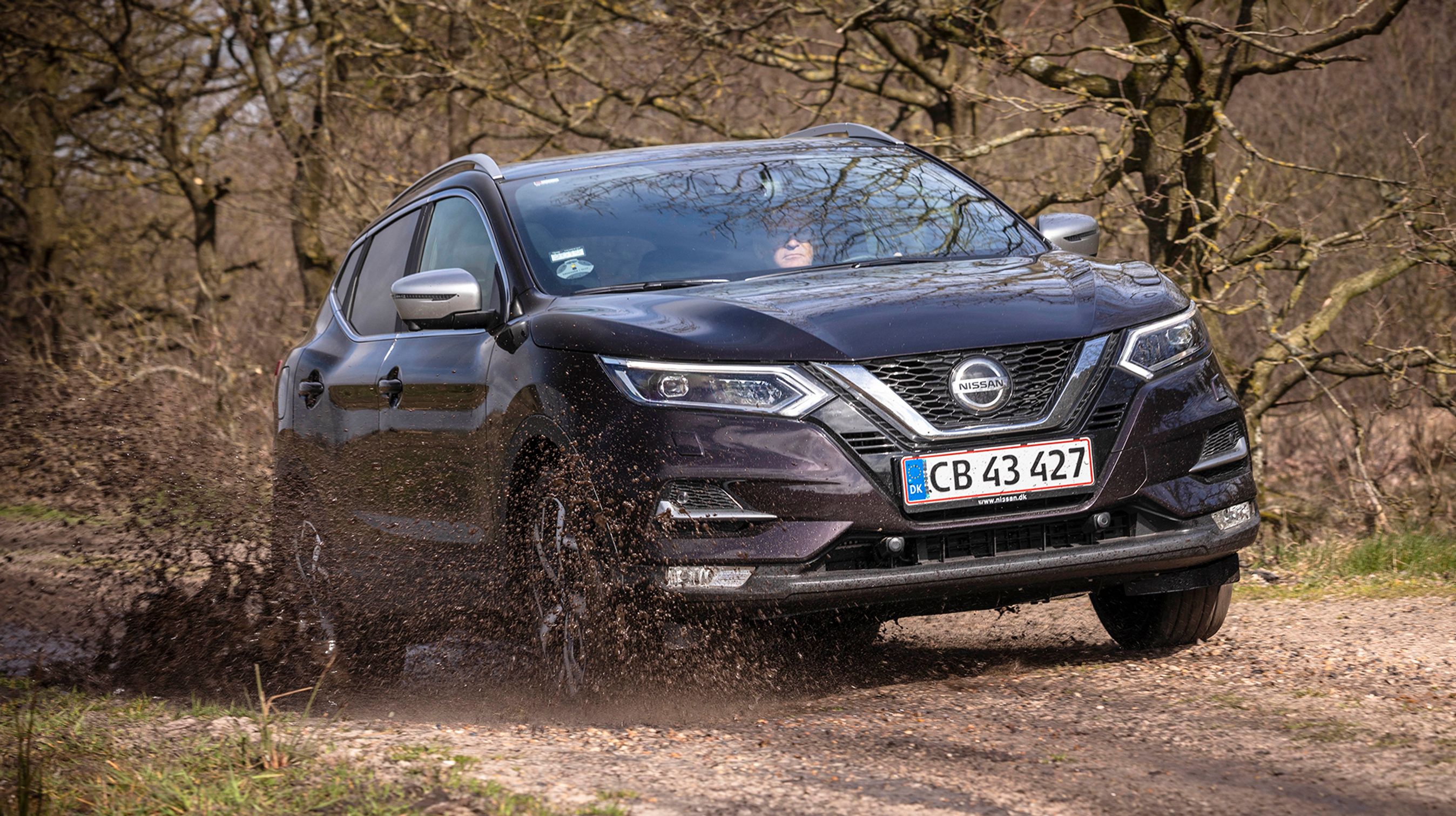 Qashqai er en vellykket bil, og denne Tekna+ udgave får man bl.a. gode LED-forlygter som standard.